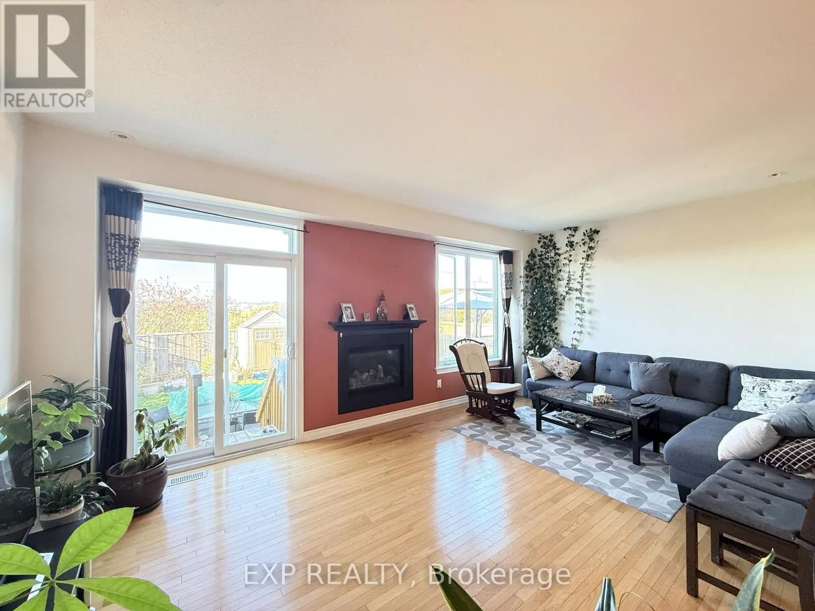 160 FLAT SEDGE CRESCENT