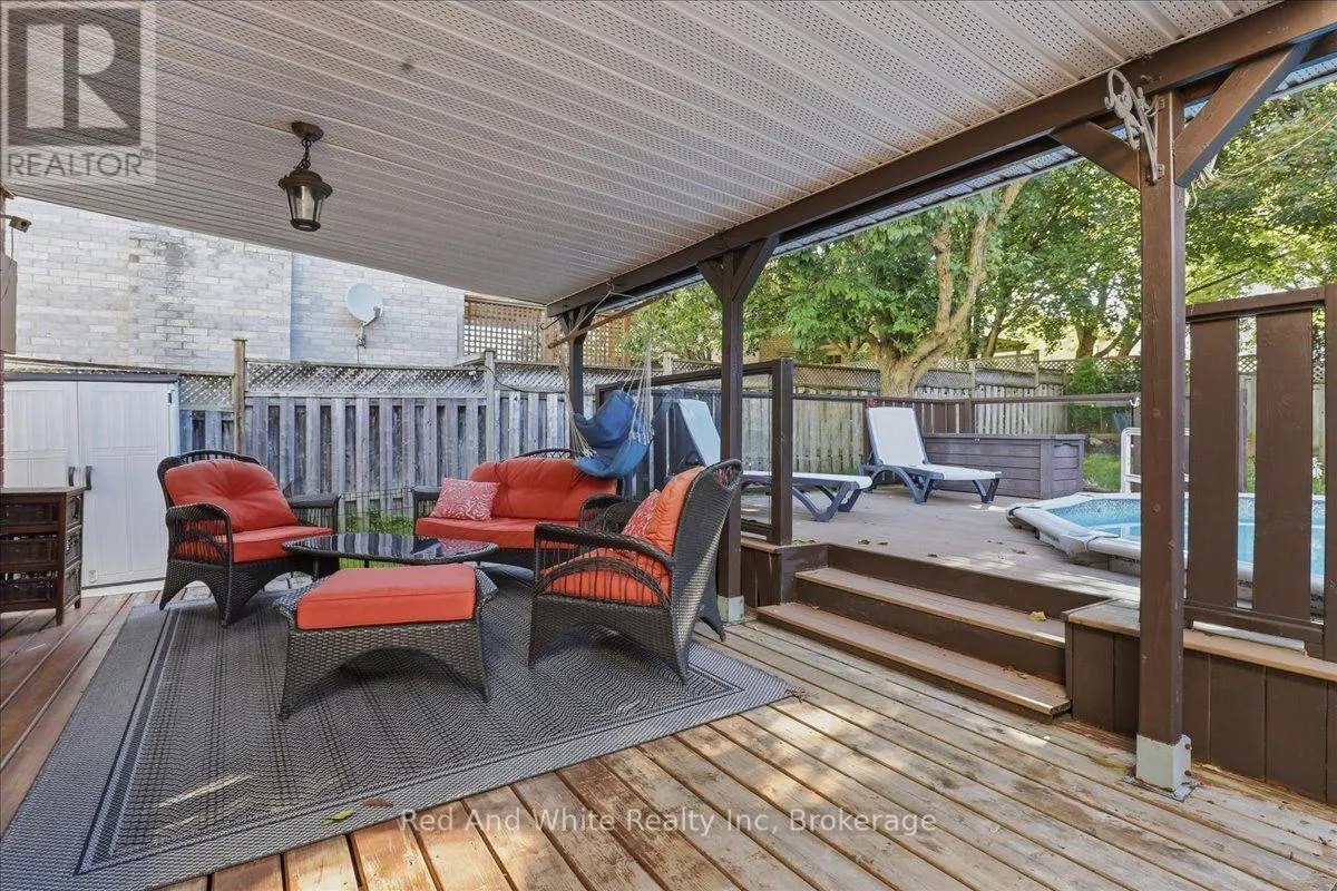 392 BURNETT AVENUE