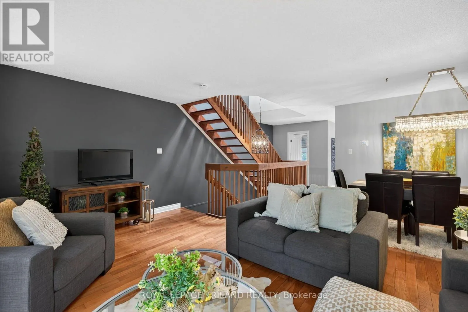 20 - 1399 COMMISSIONERS ROAD W #20