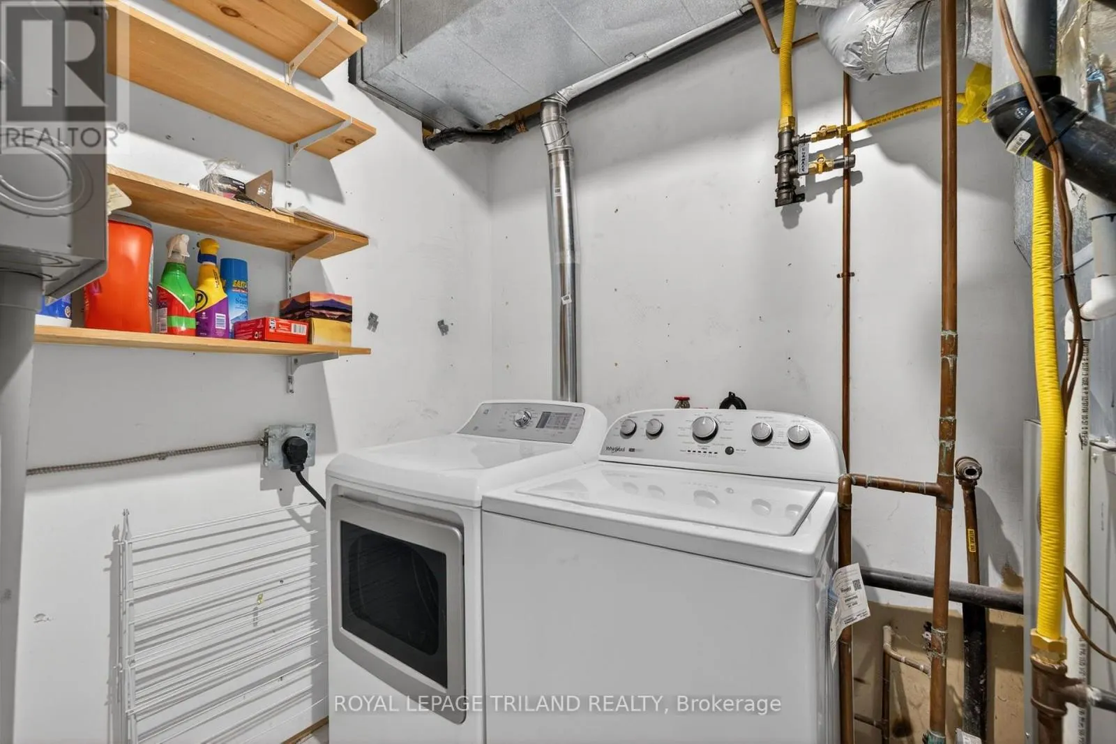 20 - 1399 COMMISSIONERS ROAD W #20