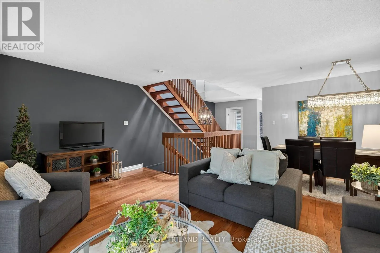 20 - 1399 COMMISSIONERS ROAD W #20