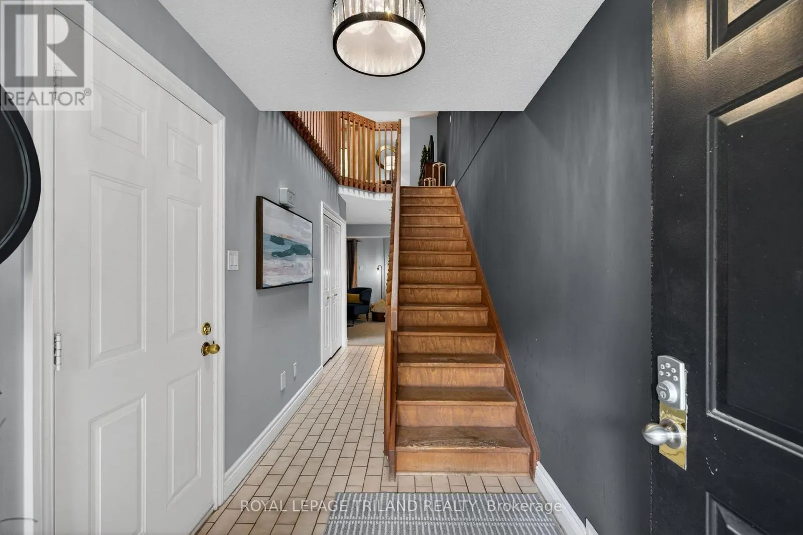 20 - 1399 COMMISSIONERS ROAD W #20