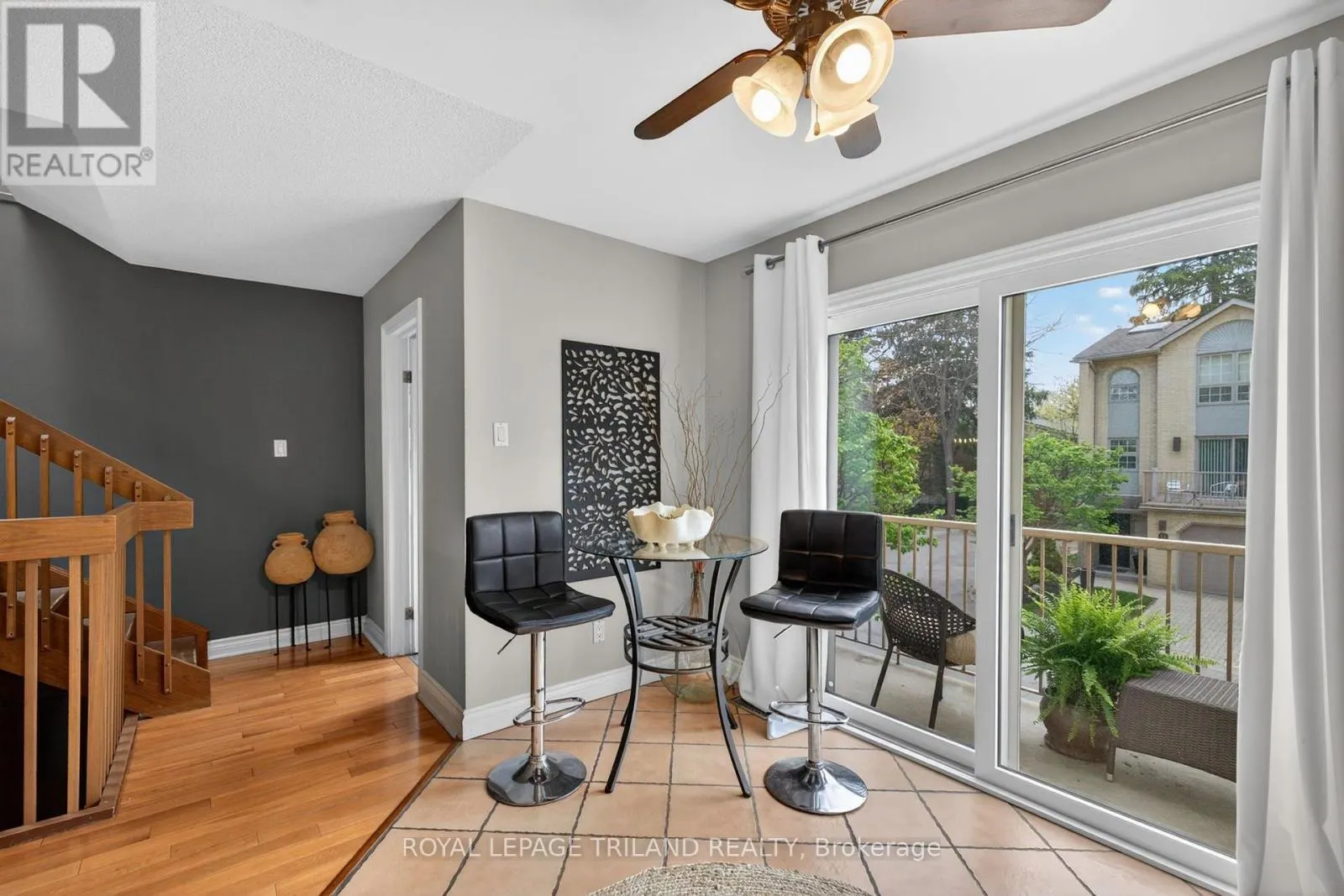 20 - 1399 COMMISSIONERS ROAD W #20