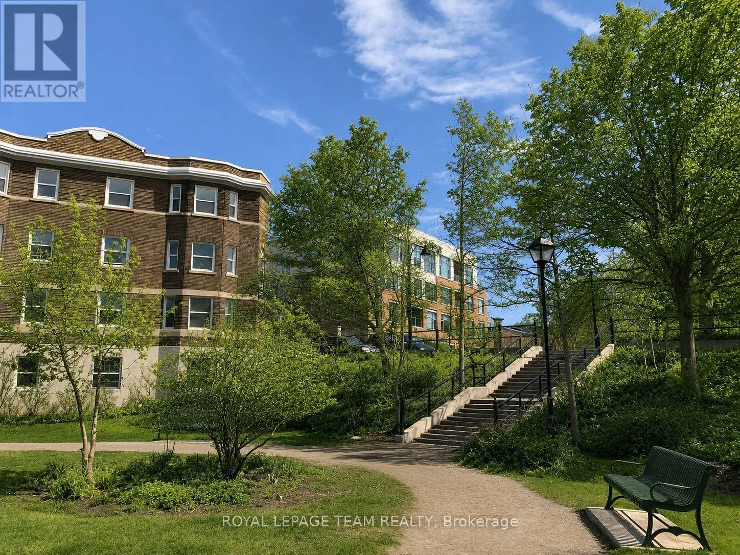 14 - 612 BANK STREET