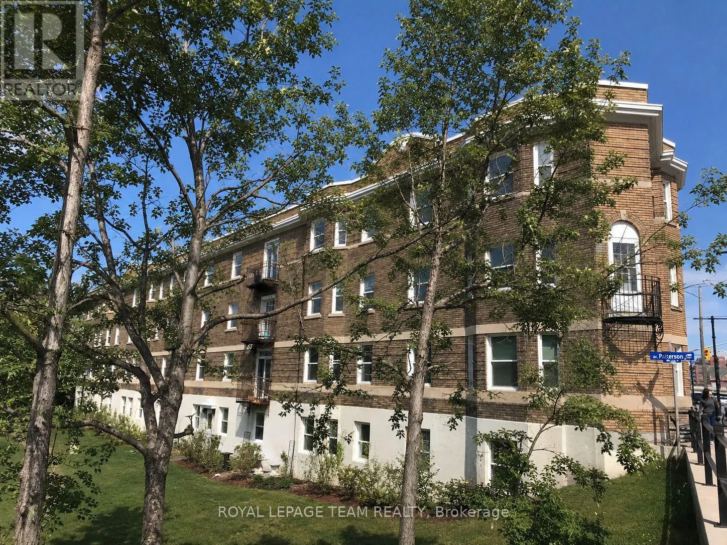 14 - 612 BANK STREET