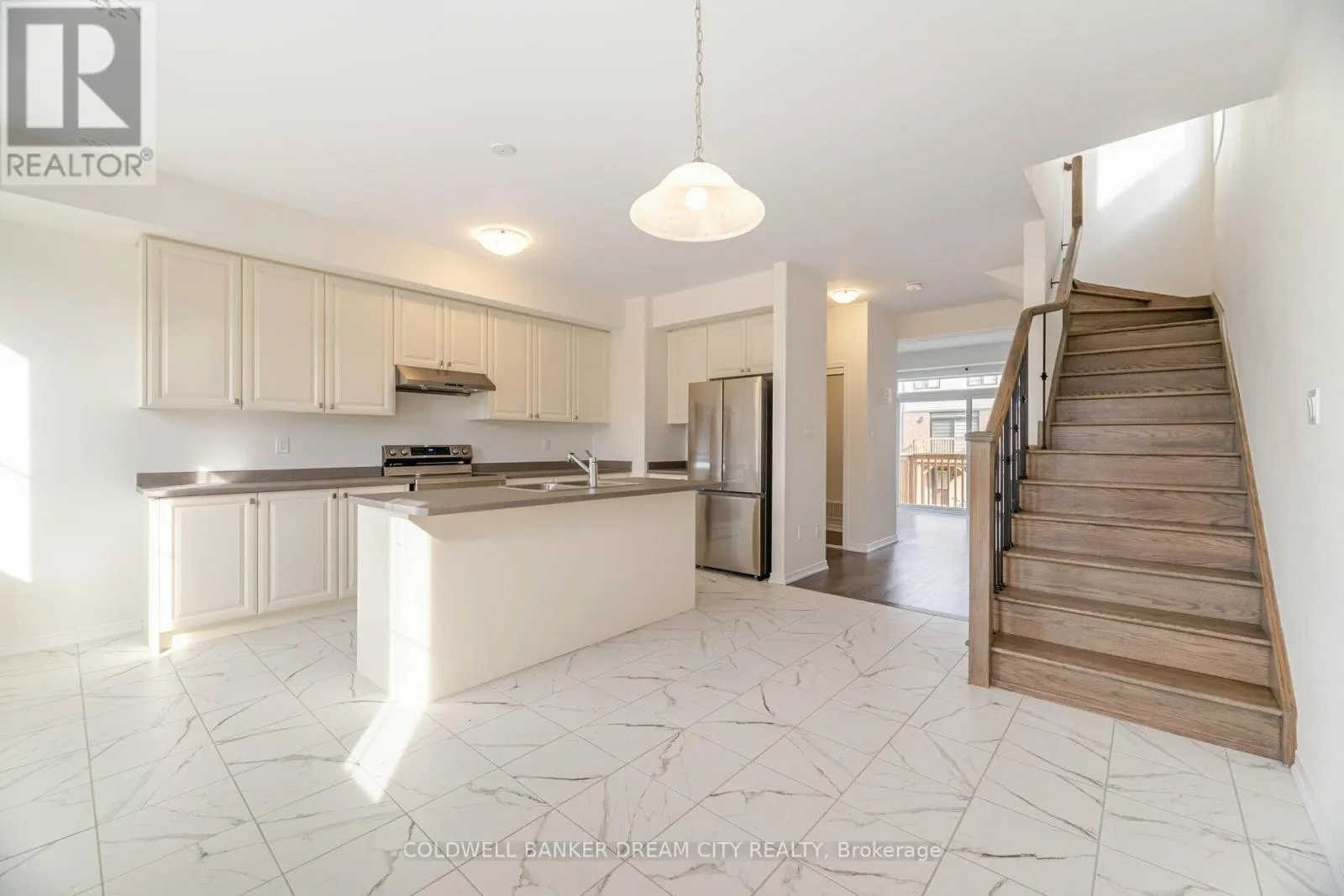 227 GILLESPIE DRIVE