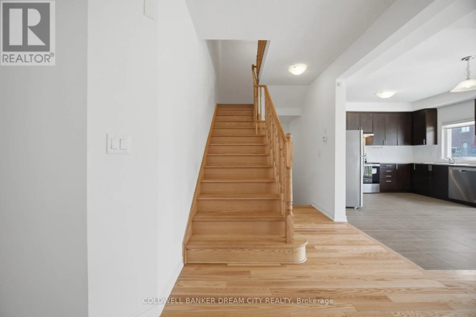 420 VANDUSEN AVENUE