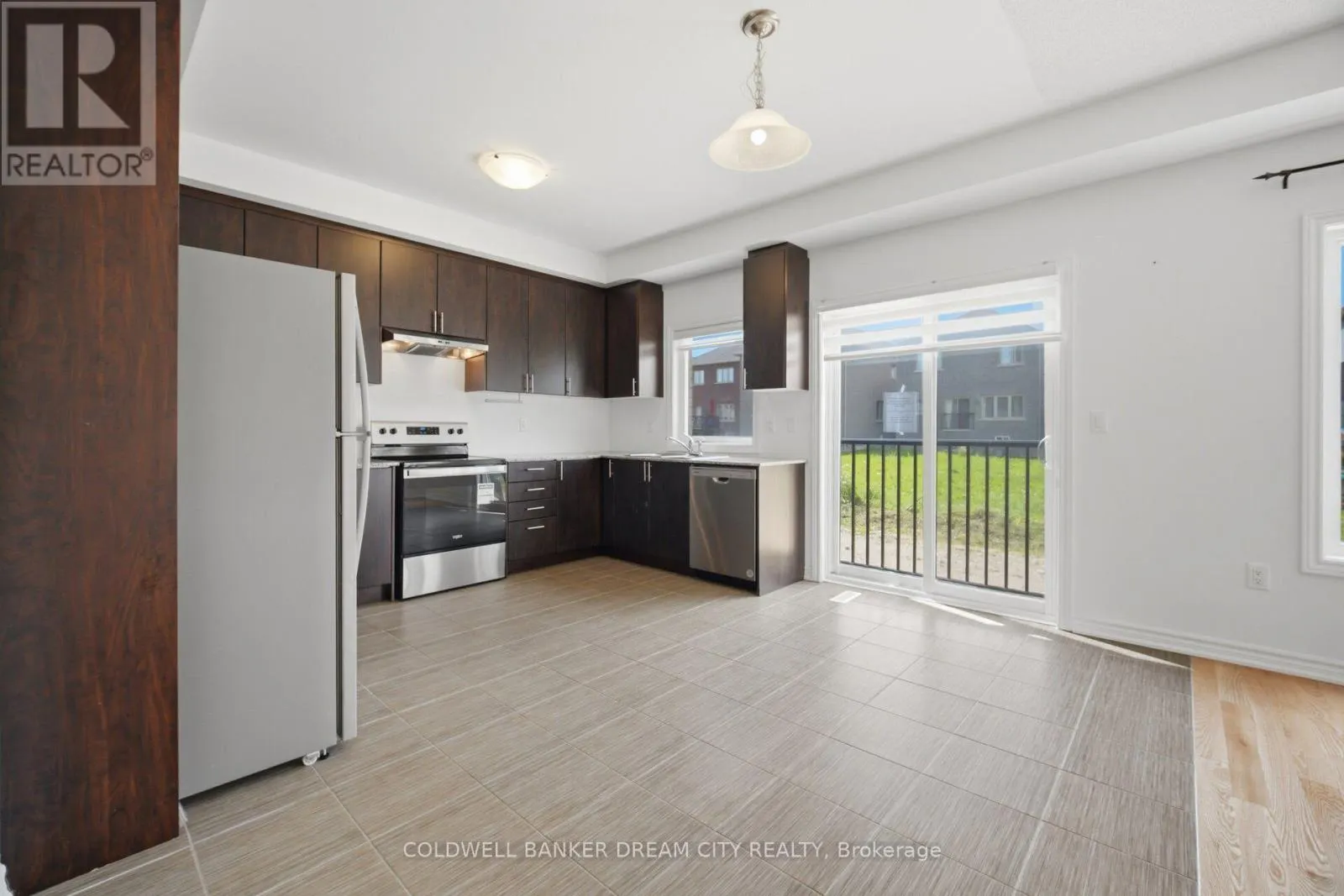 420 VANDUSEN AVENUE