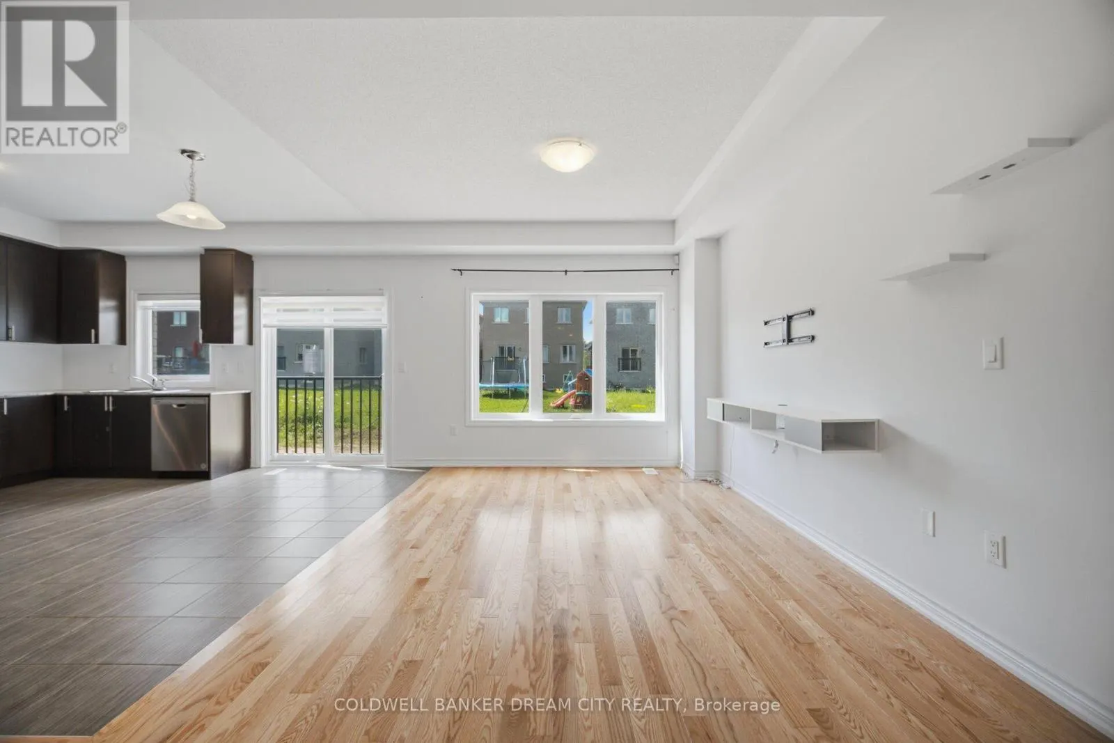 420 VANDUSEN AVENUE