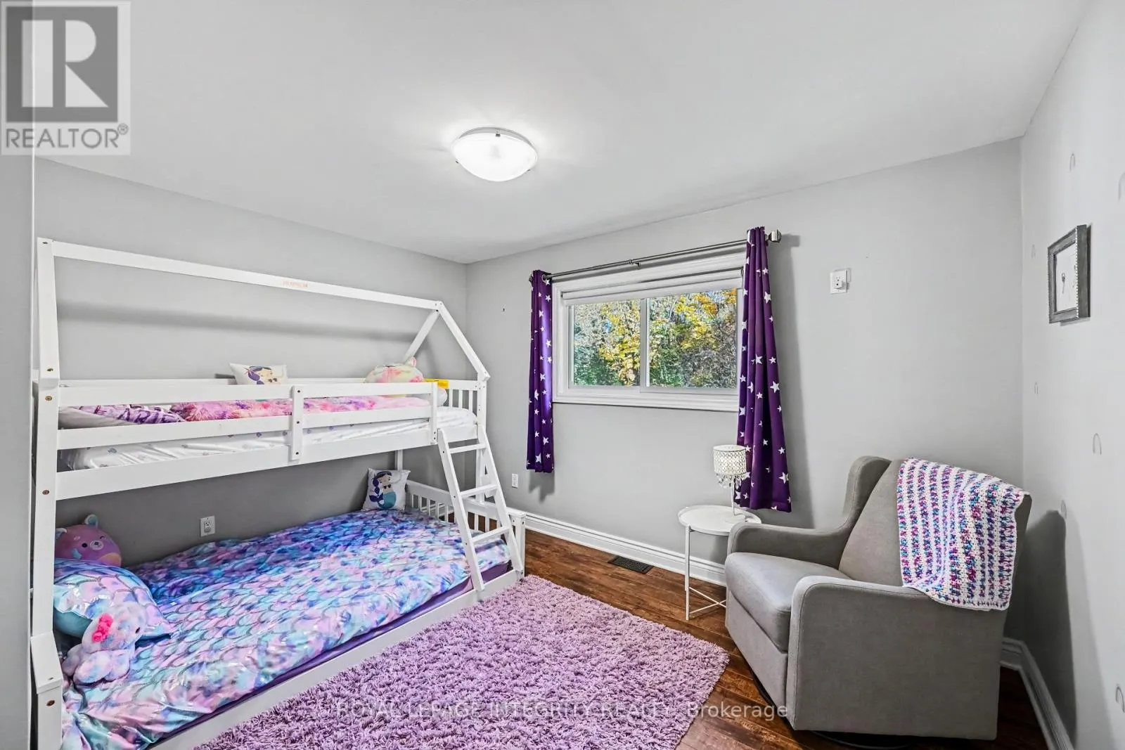 1646 DUNROBIN ROAD