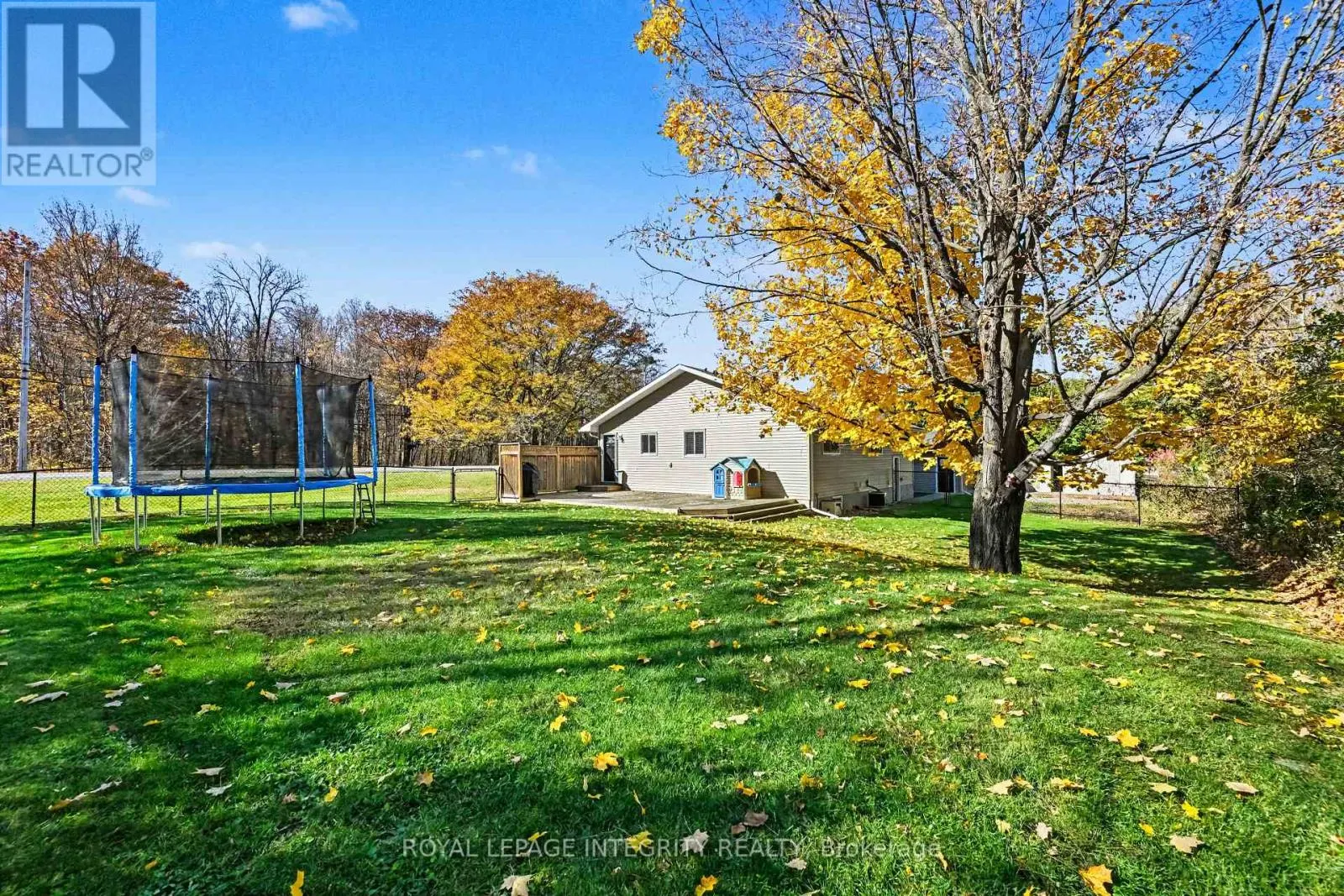 1646 DUNROBIN ROAD