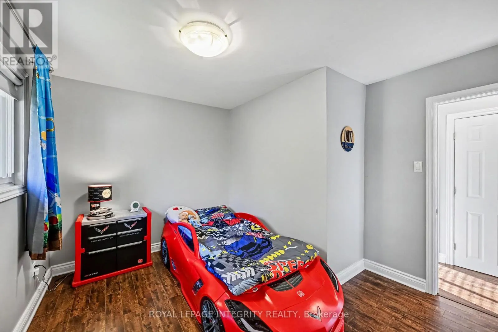 1646 DUNROBIN ROAD