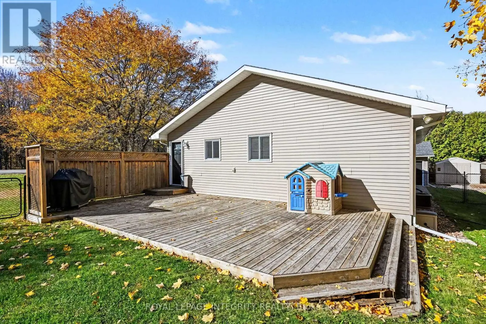 1646 DUNROBIN ROAD