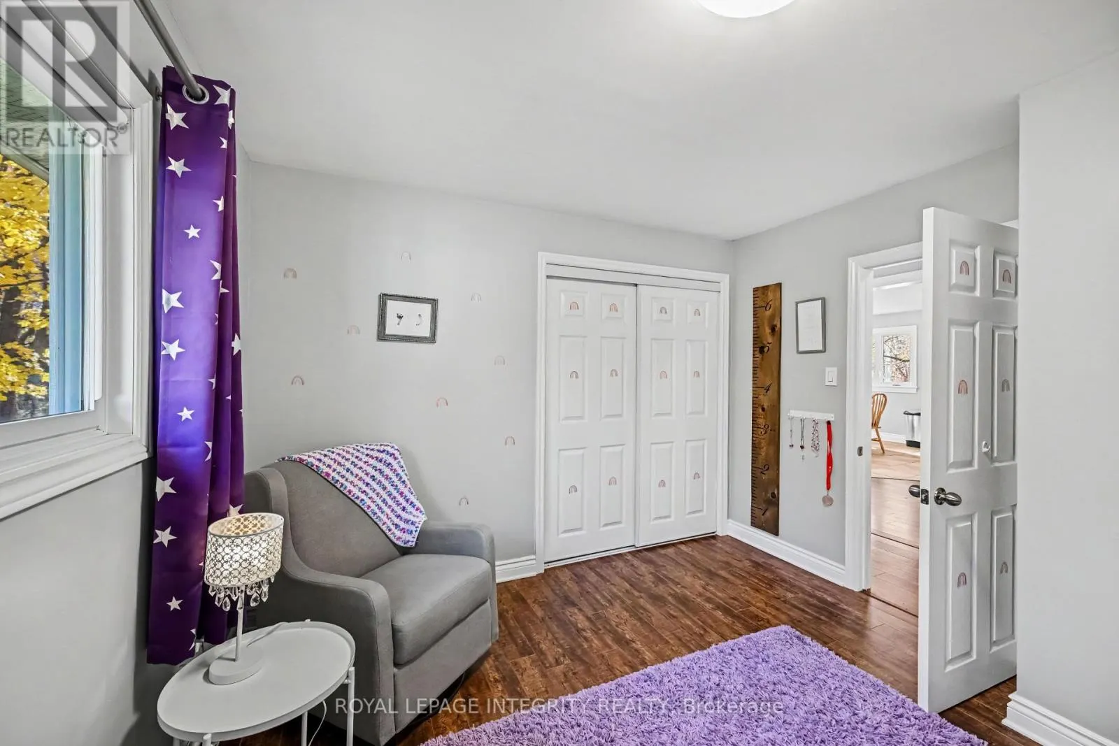 1646 DUNROBIN ROAD