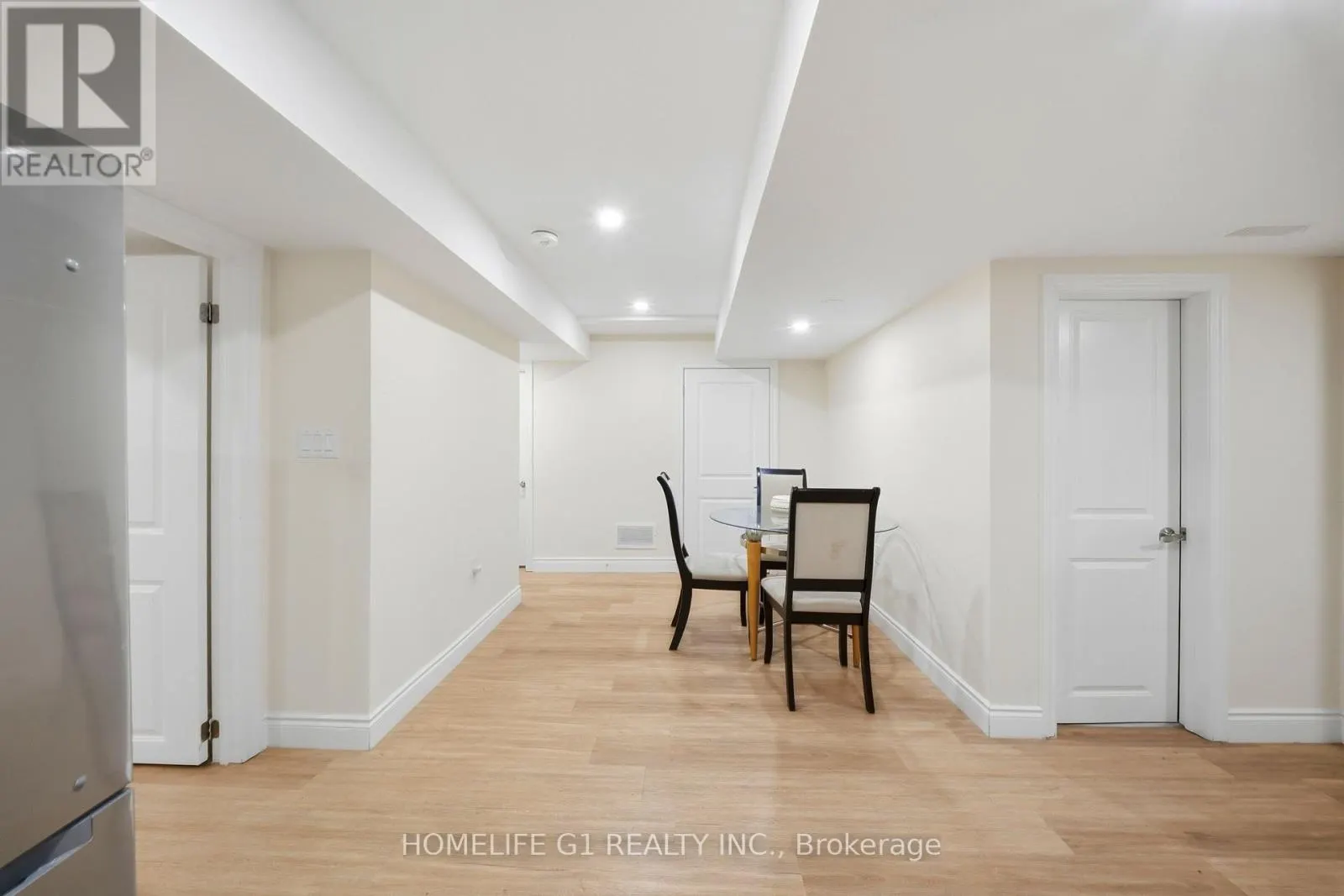 50 WILLIAM NADOR STREET