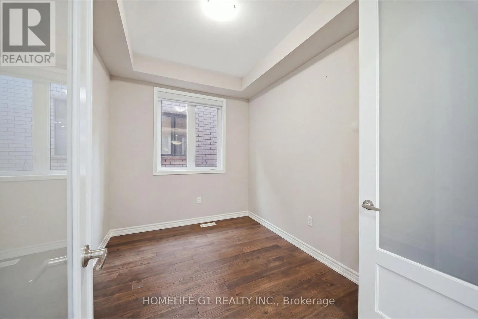 50 WILLIAM NADOR STREET