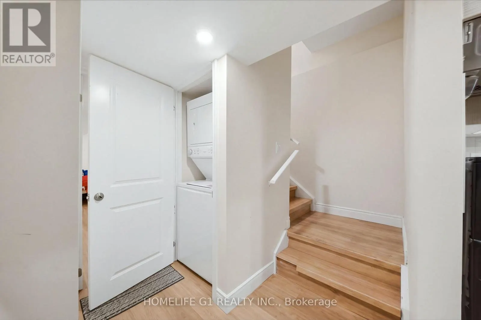 50 WILLIAM NADOR STREET