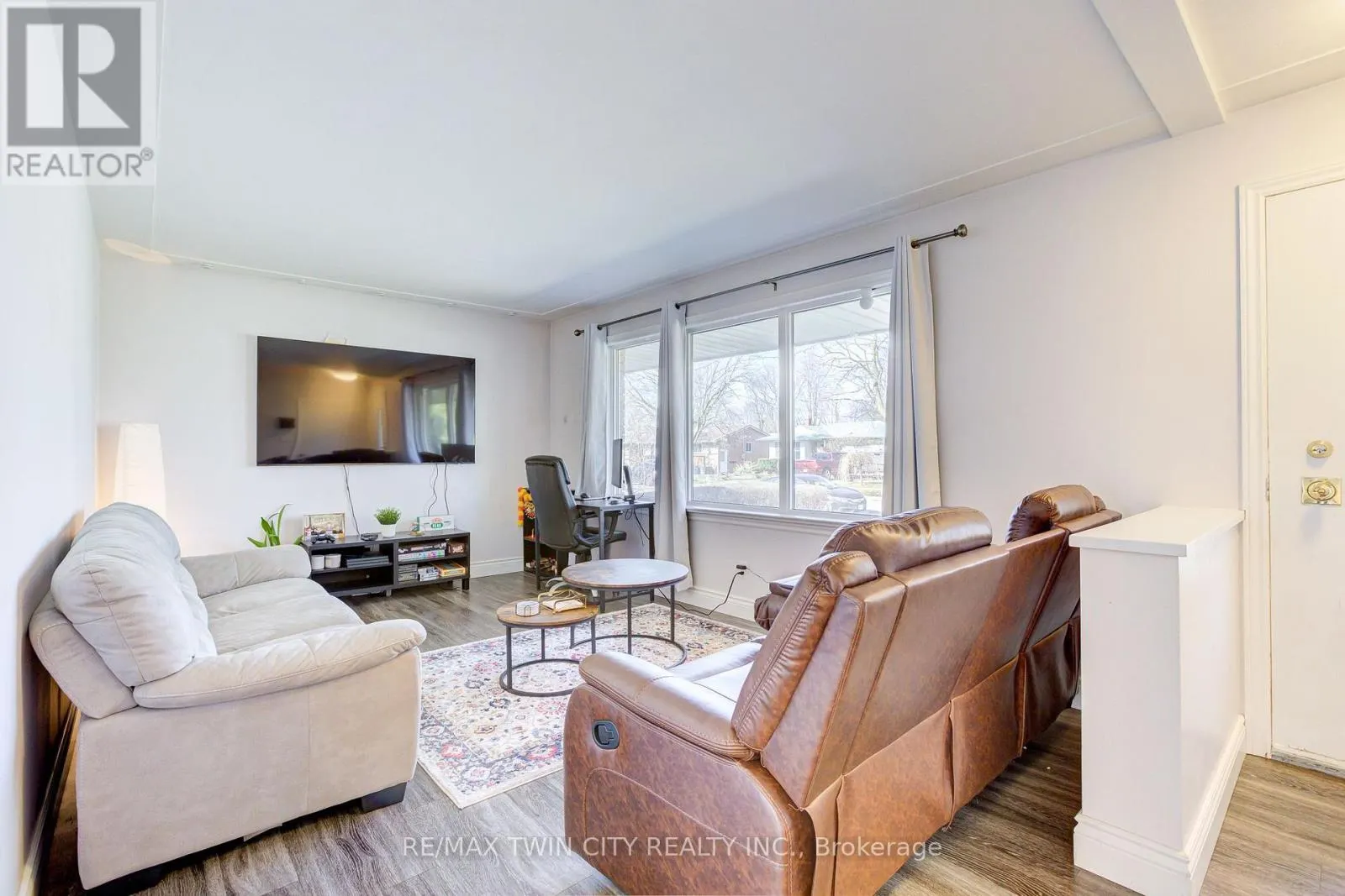 UPPER - 69 MAYWOOD ROAD