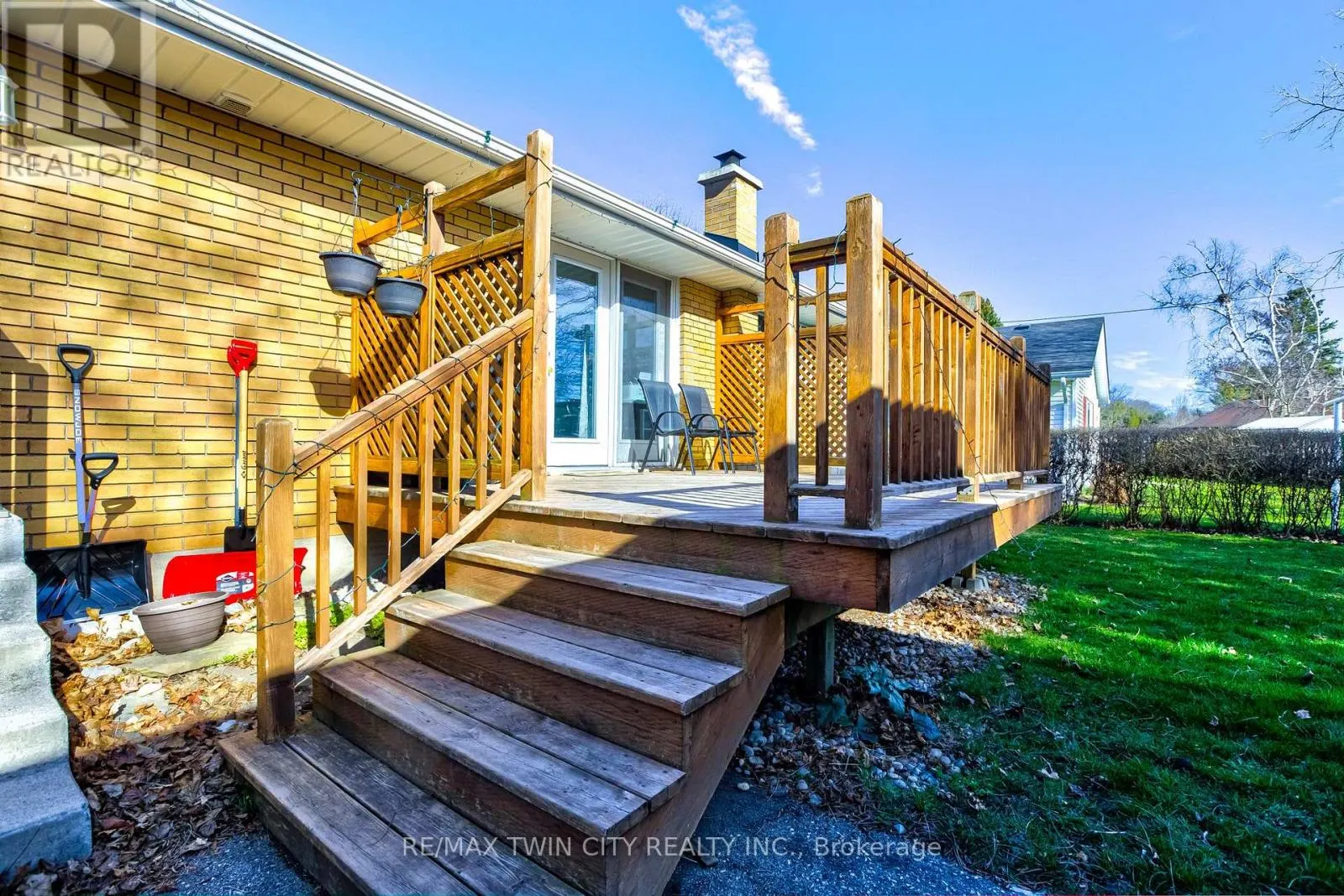 UPPER - 69 MAYWOOD ROAD
