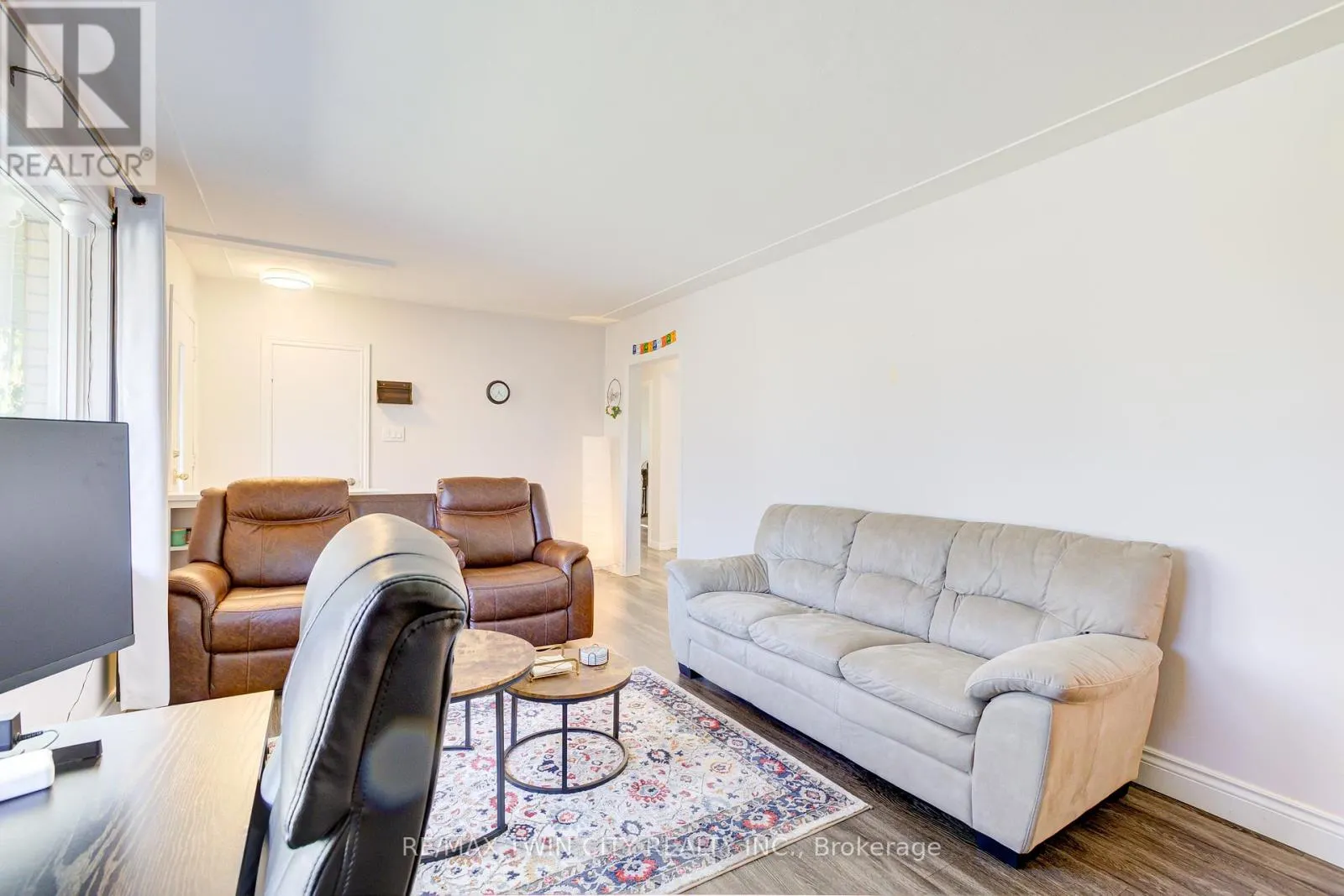 UPPER - 69 MAYWOOD ROAD