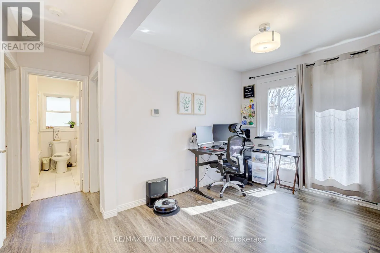 UPPER - 69 MAYWOOD ROAD