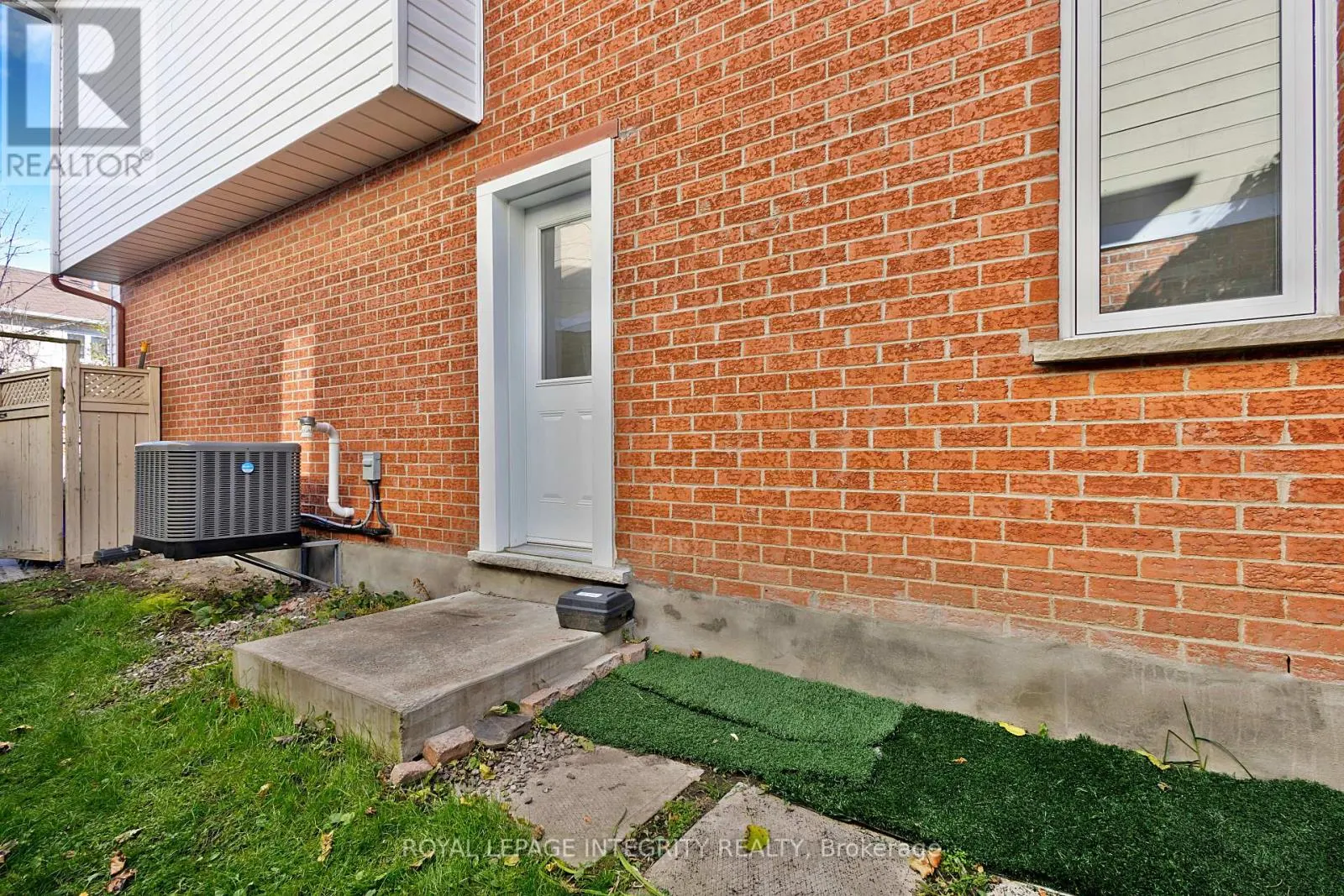 86 HAVENHURST CRESCENT