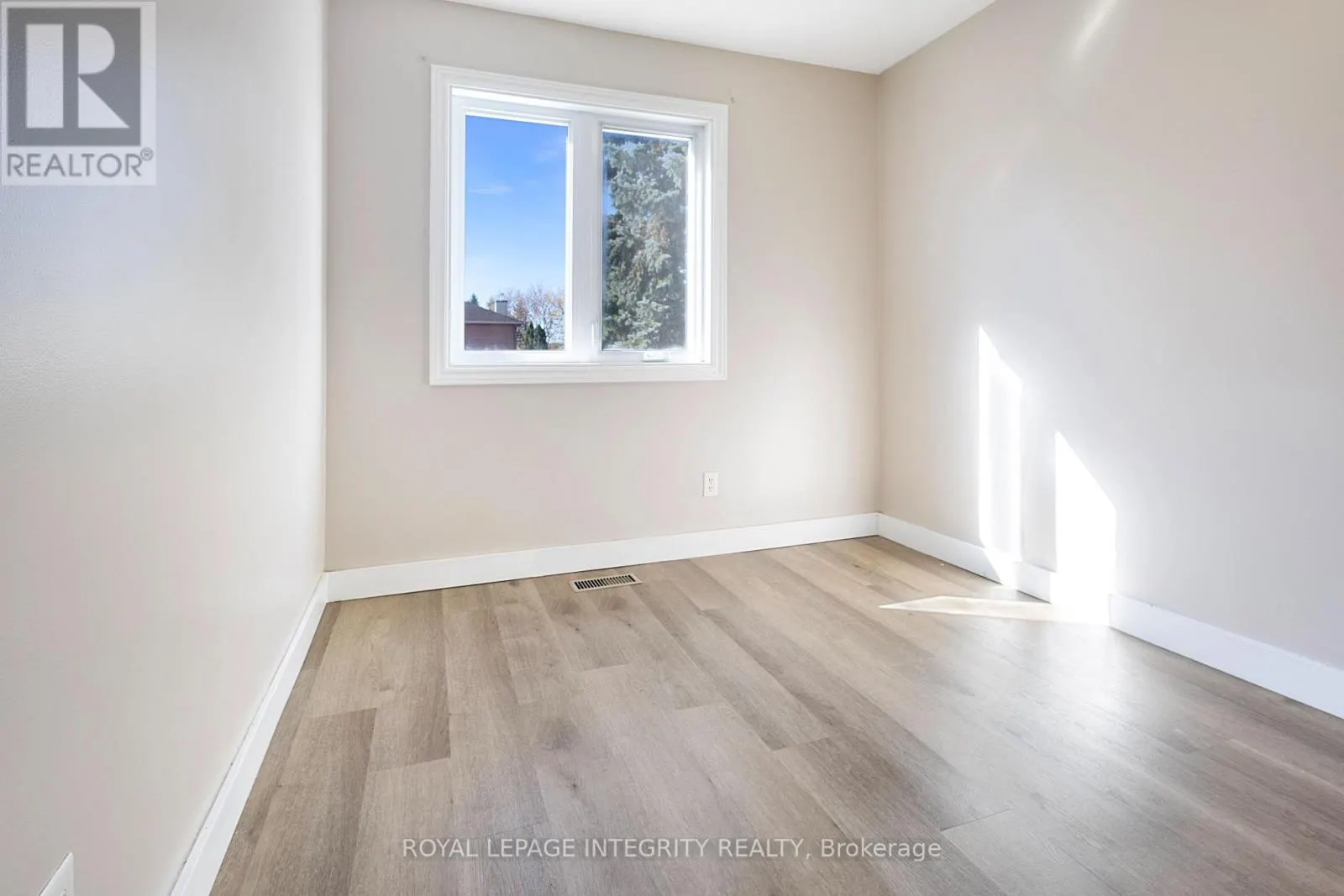 86 HAVENHURST CRESCENT