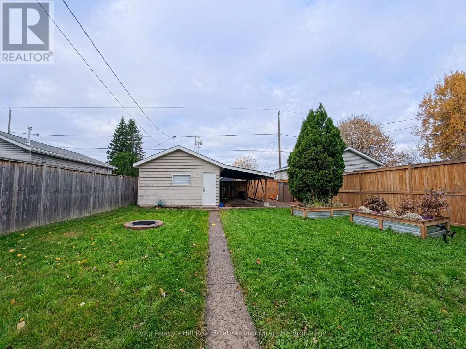 737 SYNDICATE AVENUE N