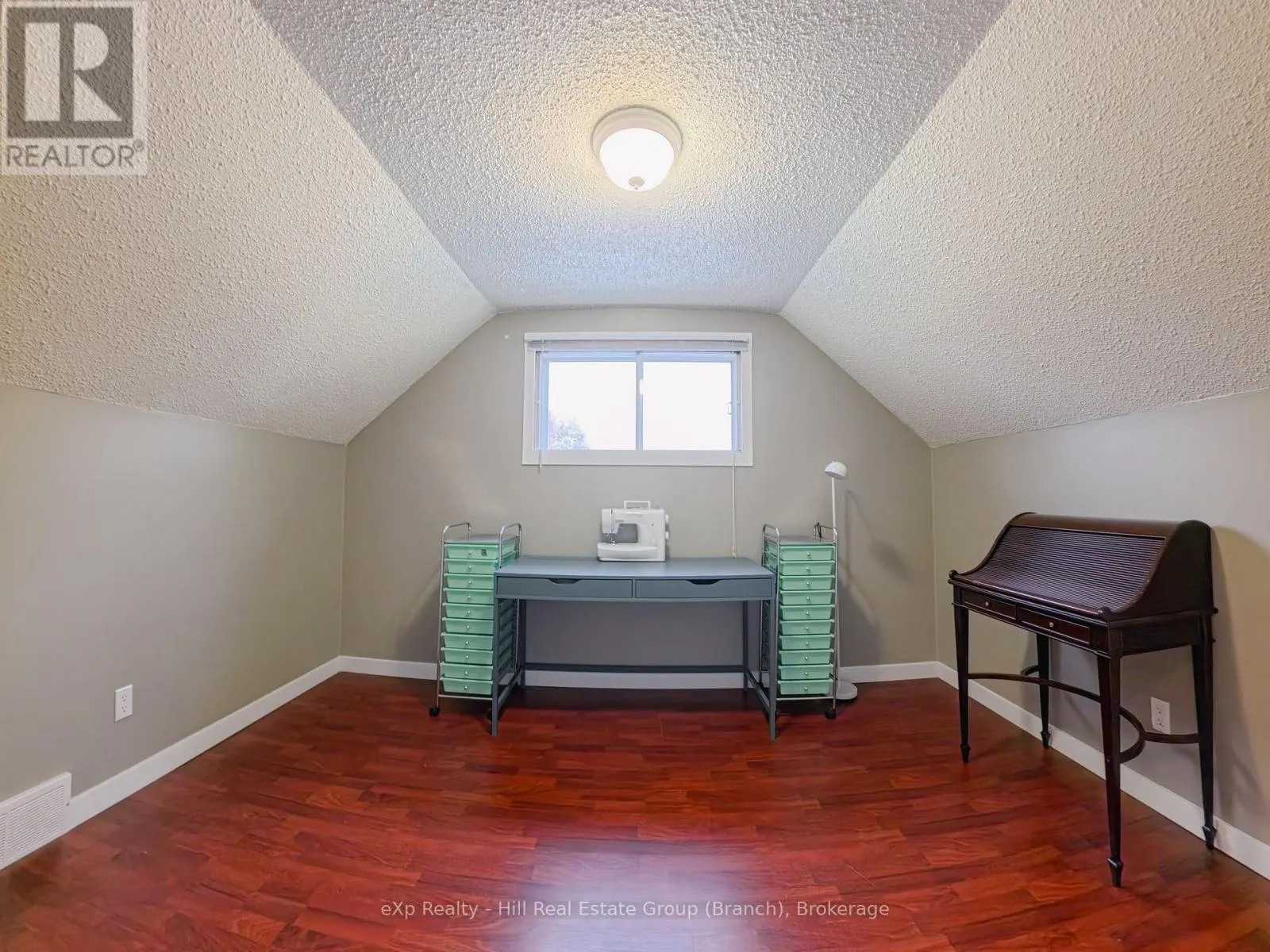 737 SYNDICATE AVENUE N
