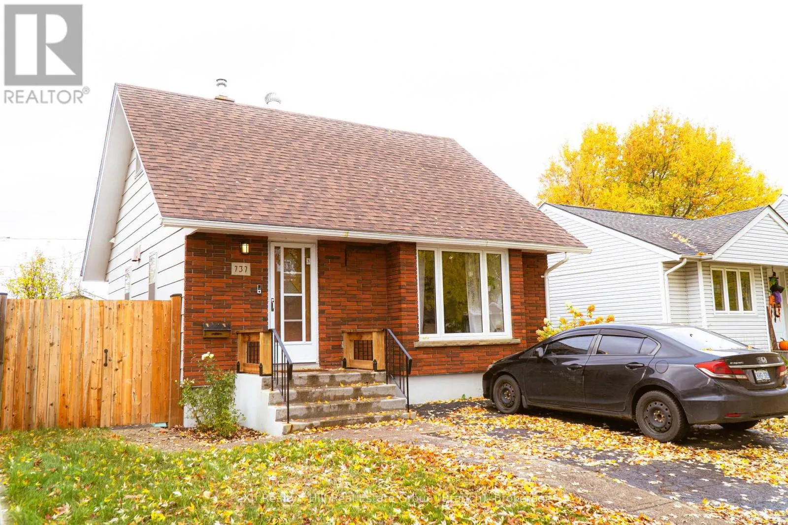 737 SYNDICATE AVENUE N