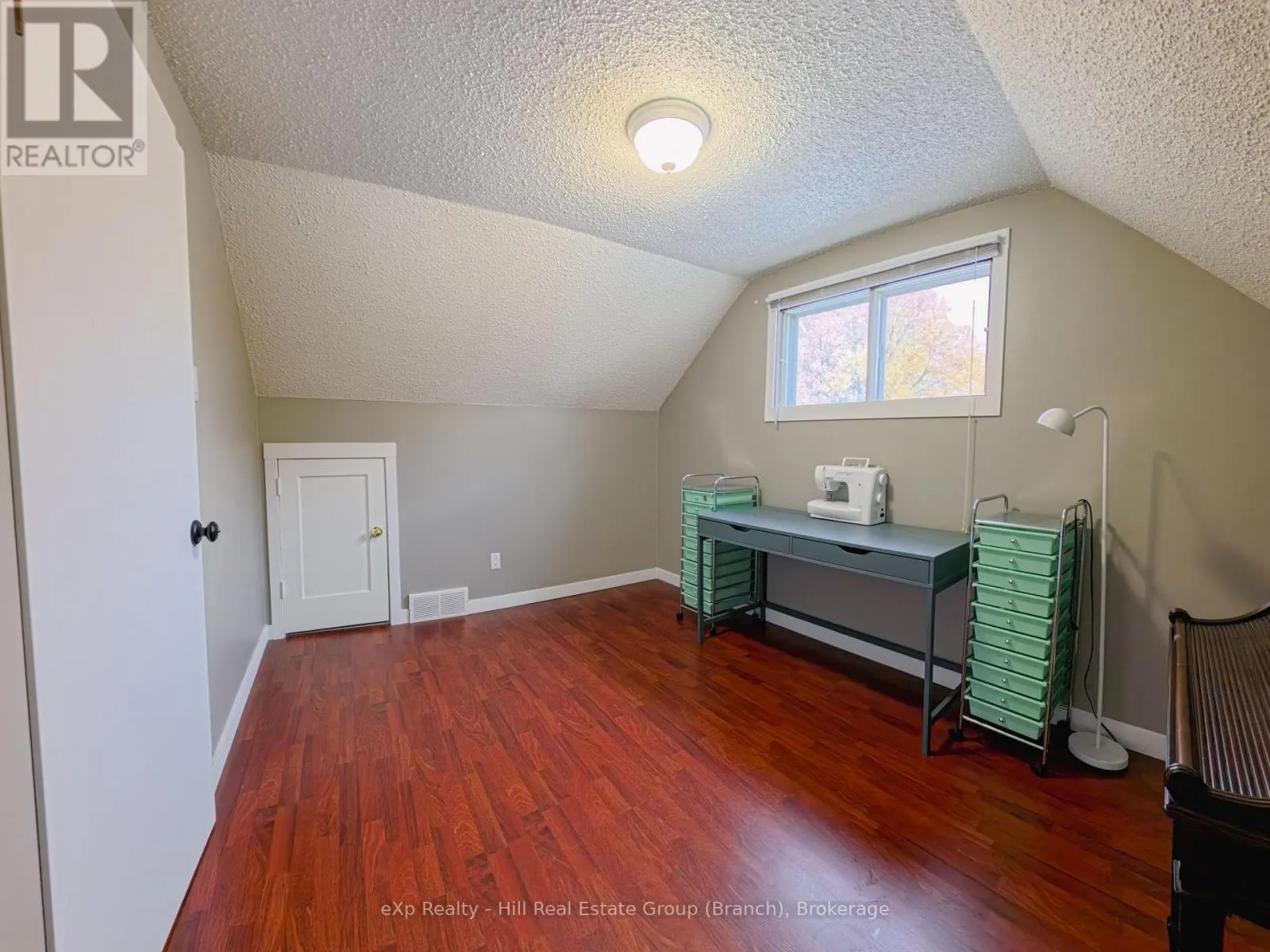737 SYNDICATE AVENUE N