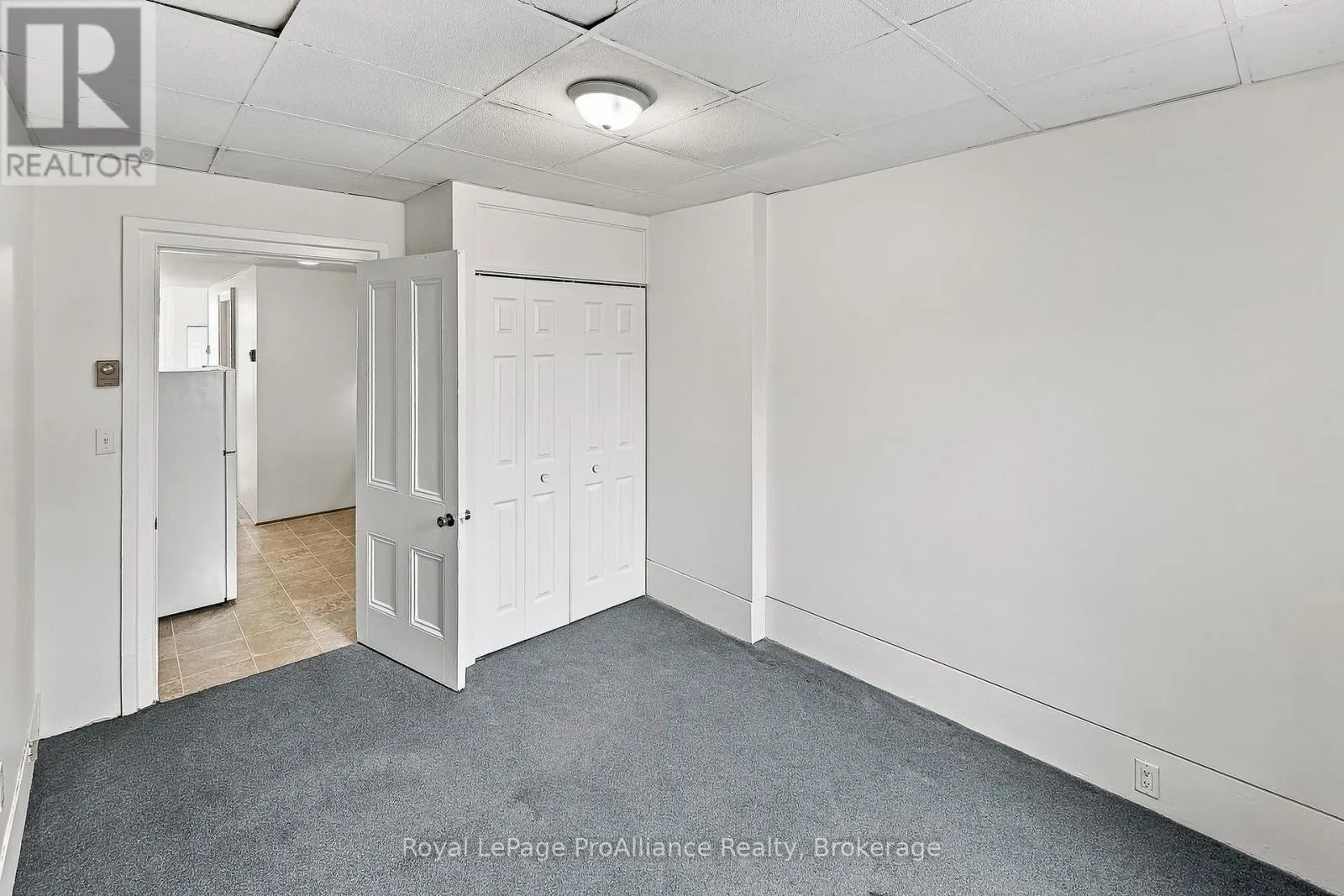 2 - 80 WALTON STREET #2