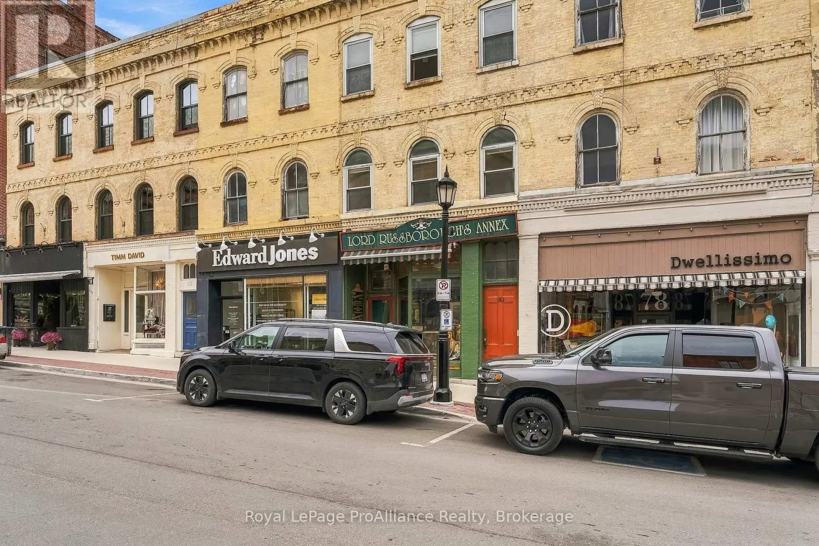 2 - 80 WALTON STREET #2