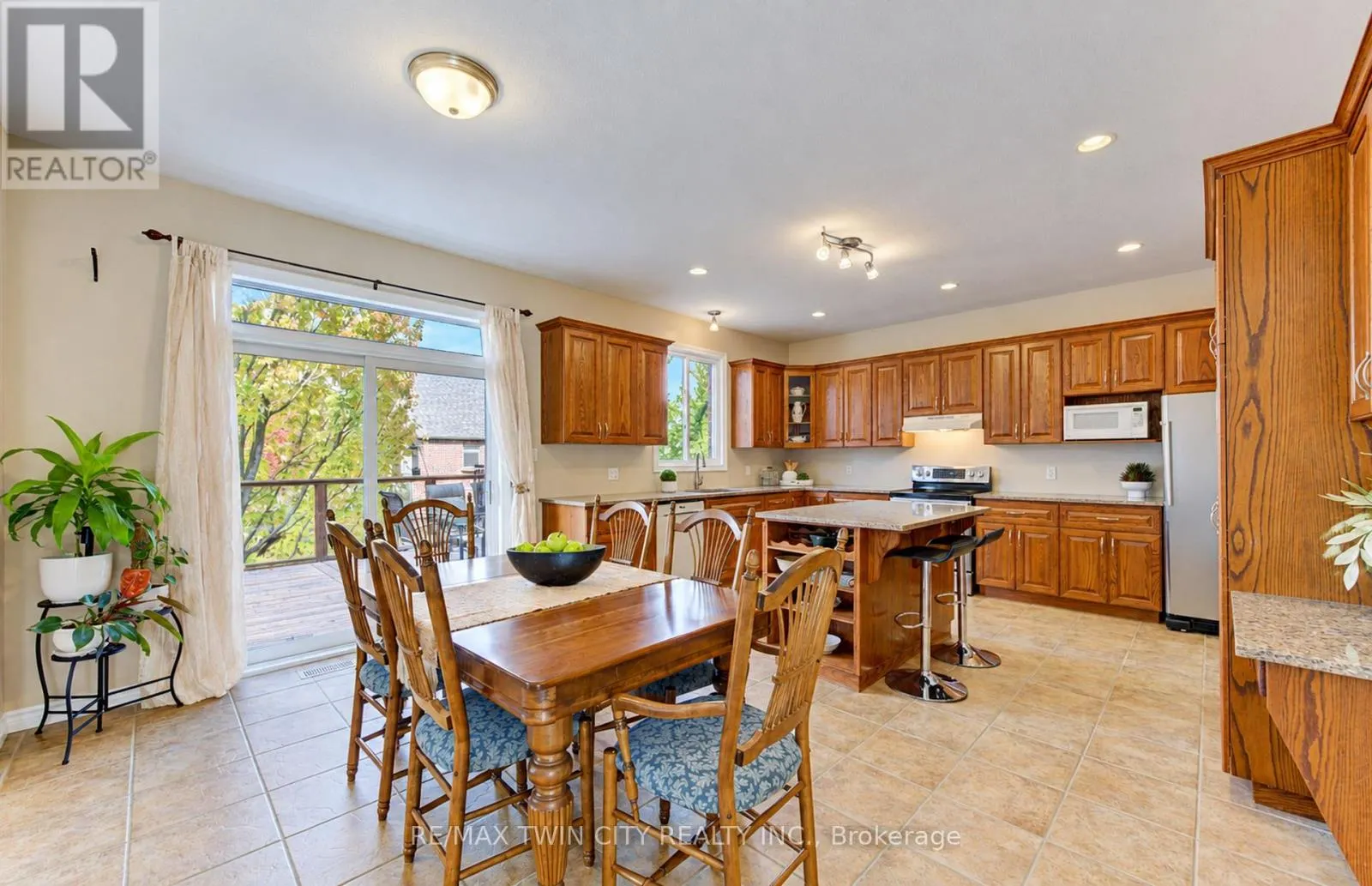 2 FIRELLA PLACE