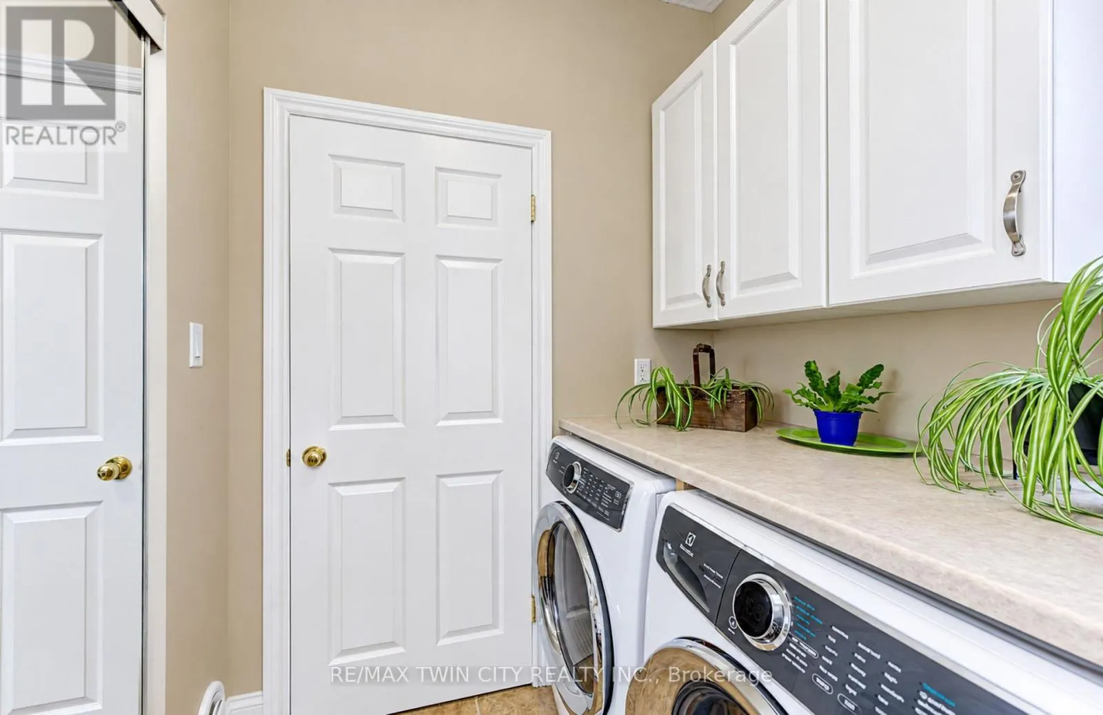 2 FIRELLA PLACE
