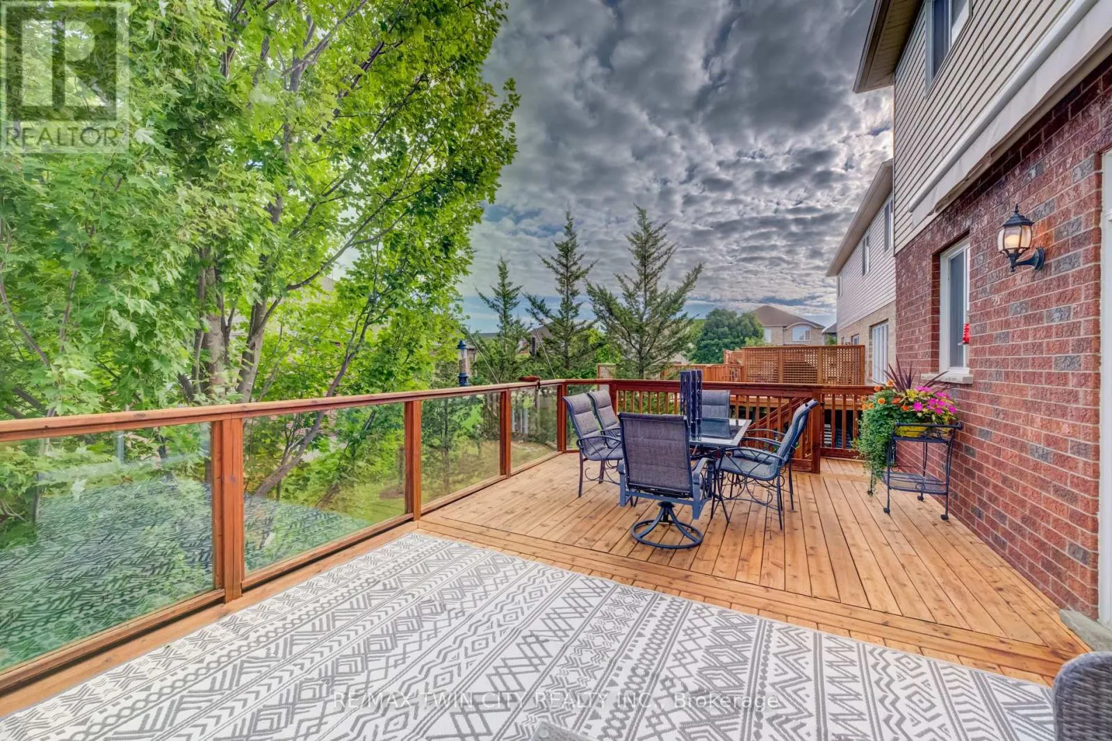 2 FIRELLA PLACE