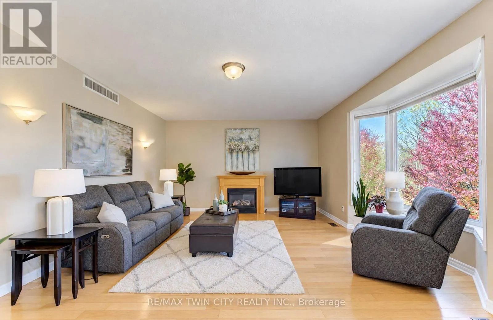 2 FIRELLA PLACE