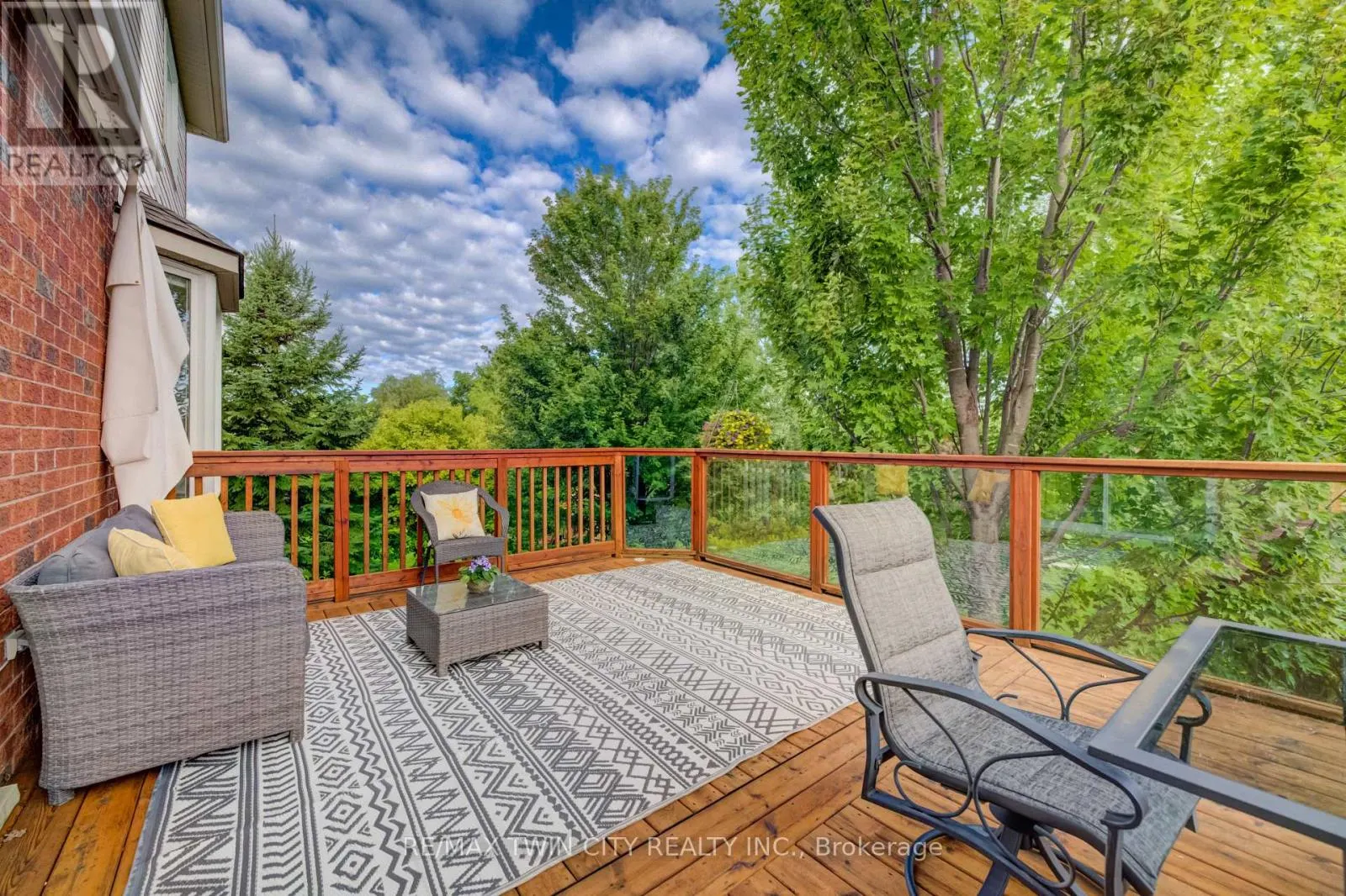 2 FIRELLA PLACE