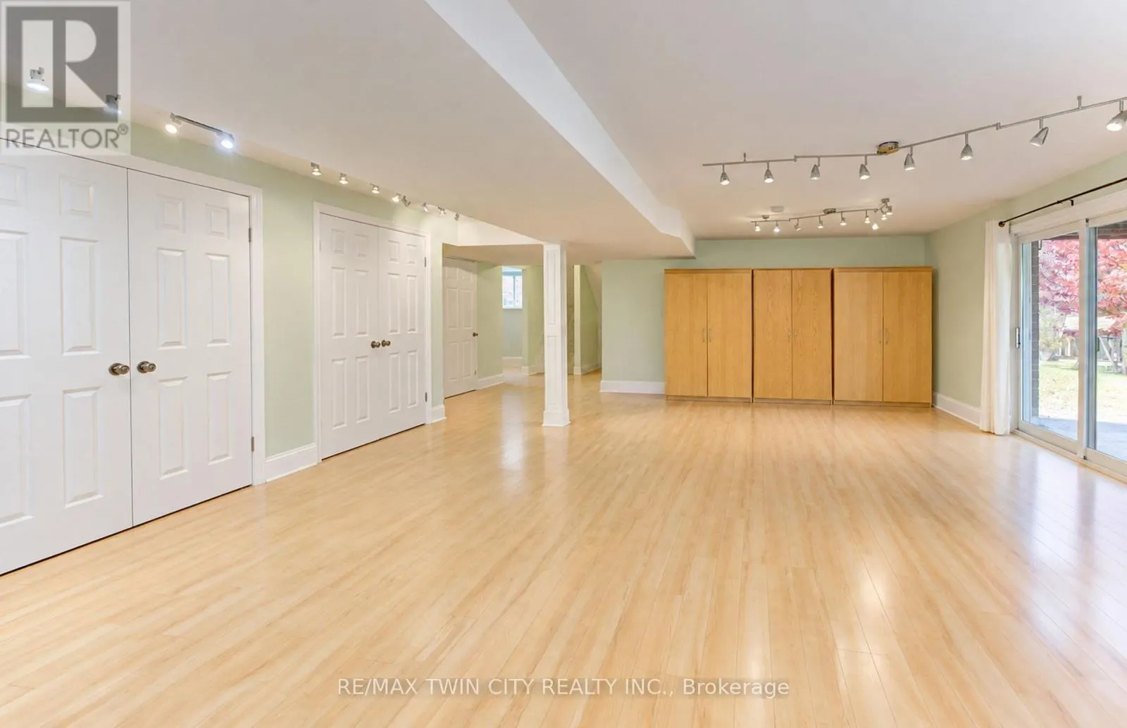 2 FIRELLA PLACE