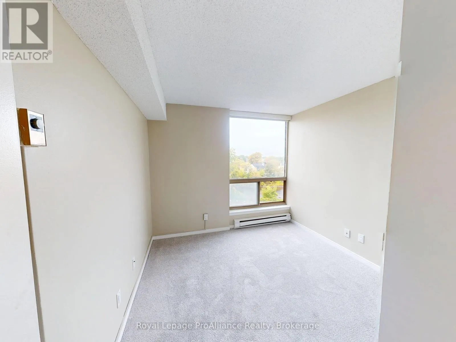 601 - 350 FRONT STREET #601