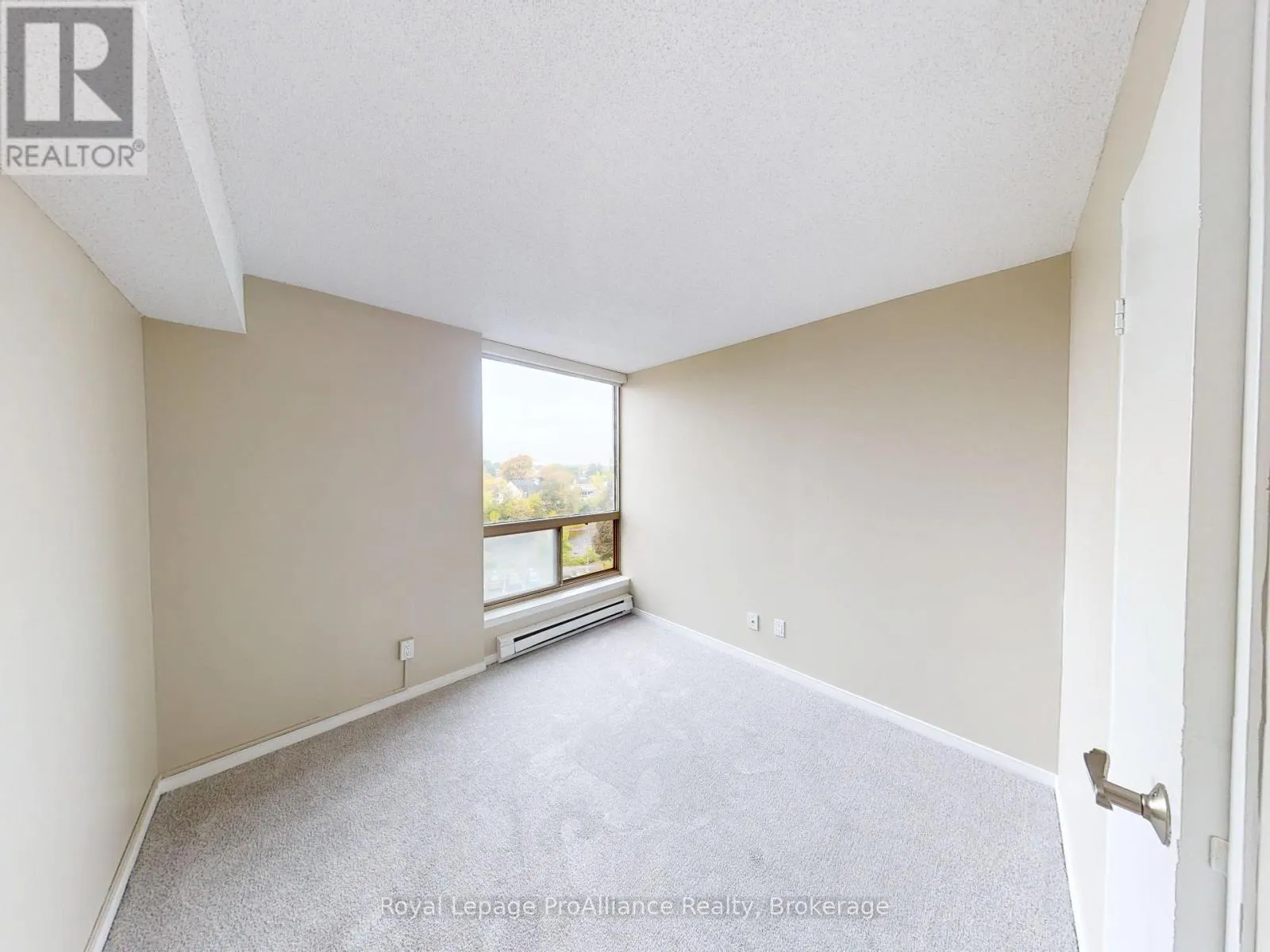 601 - 350 FRONT STREET #601