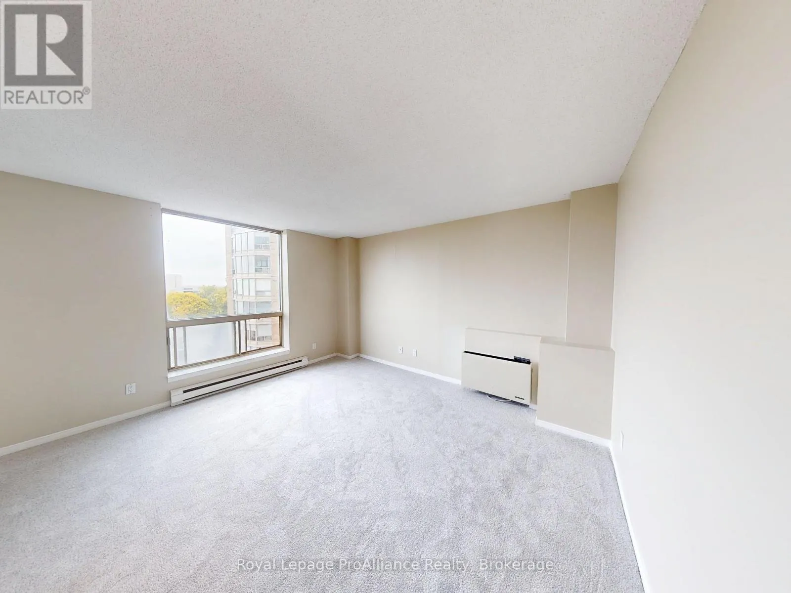601 - 350 FRONT STREET #601