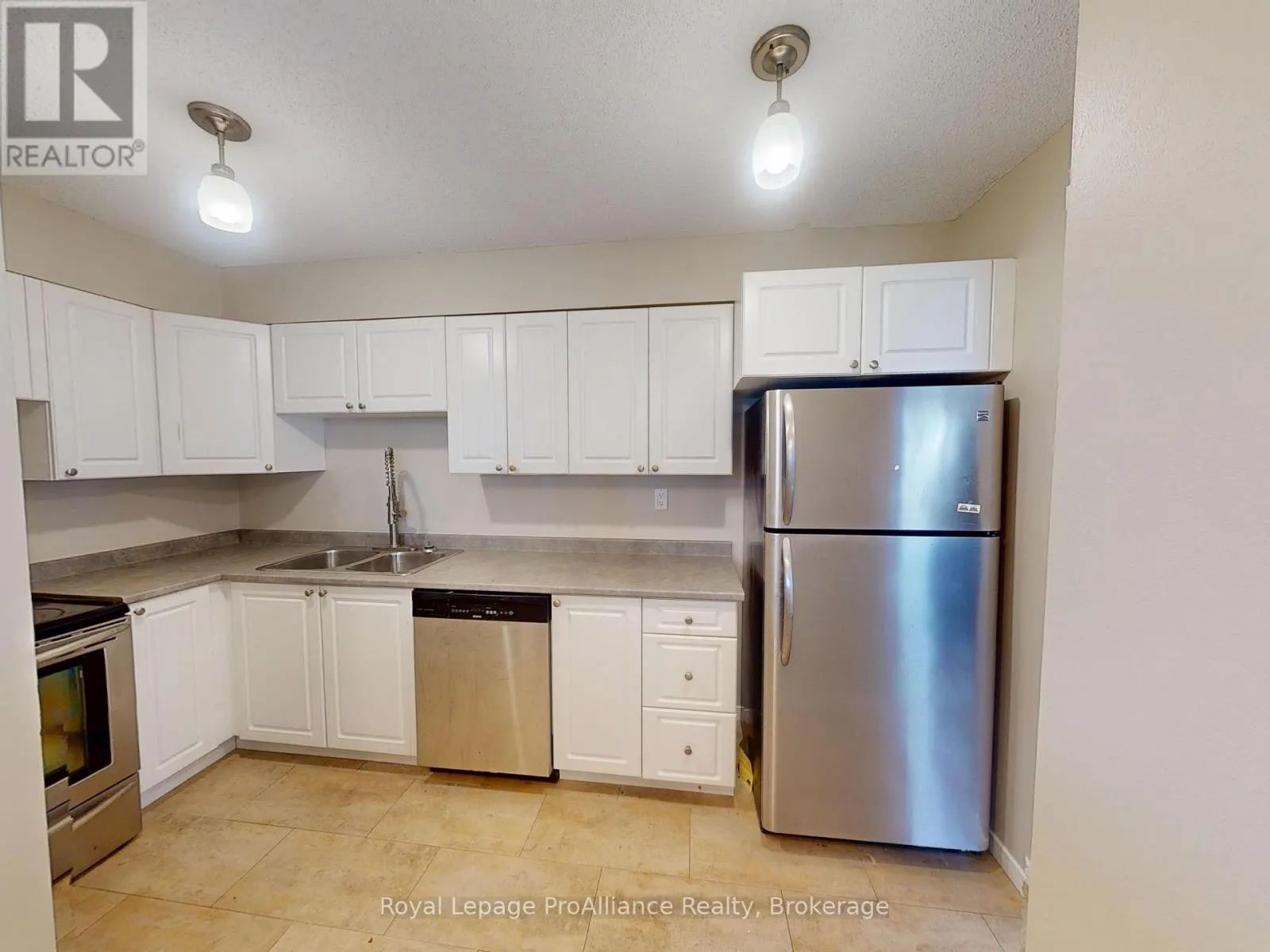 601 - 350 FRONT STREET #601