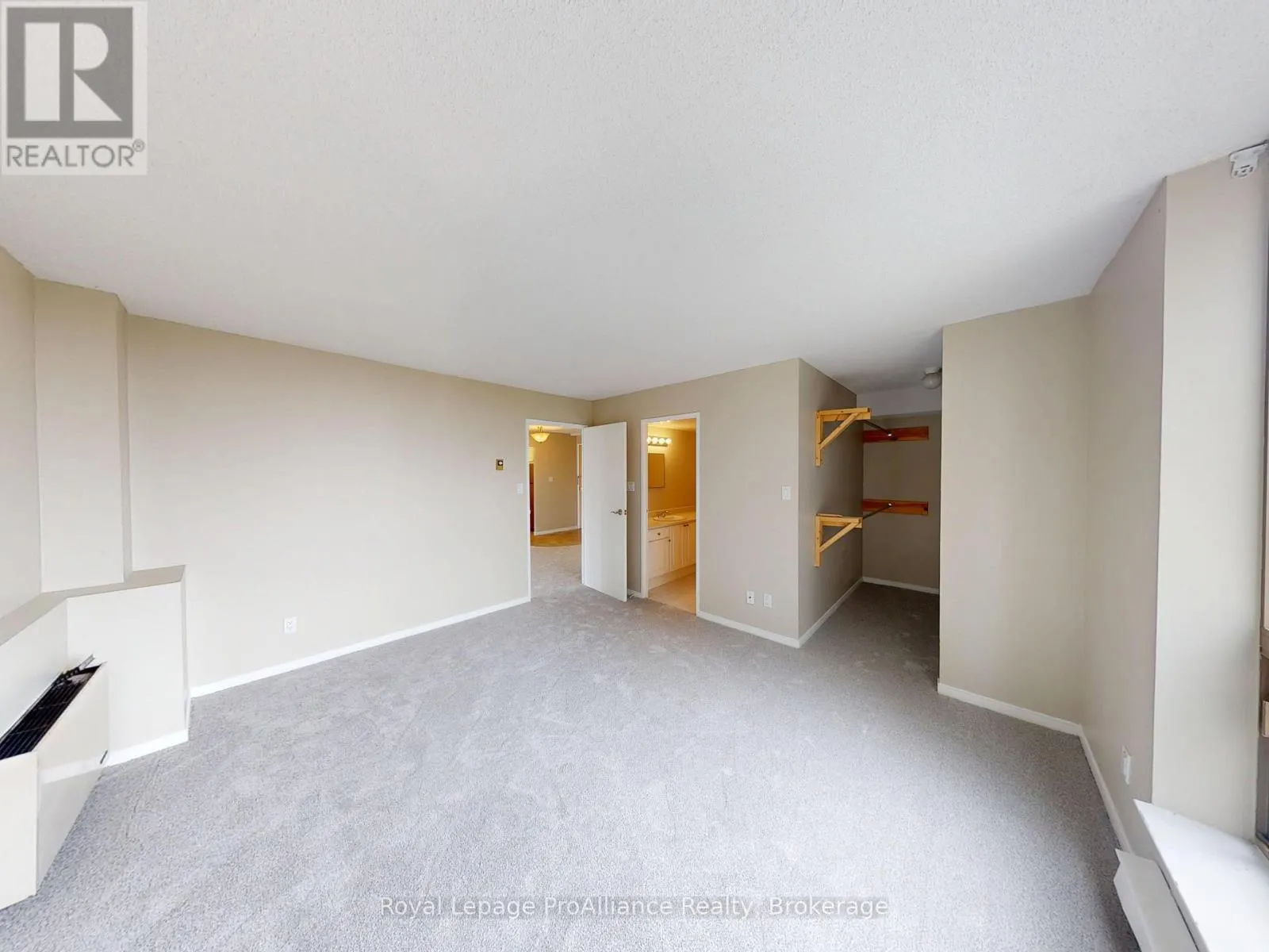 601 - 350 FRONT STREET #601