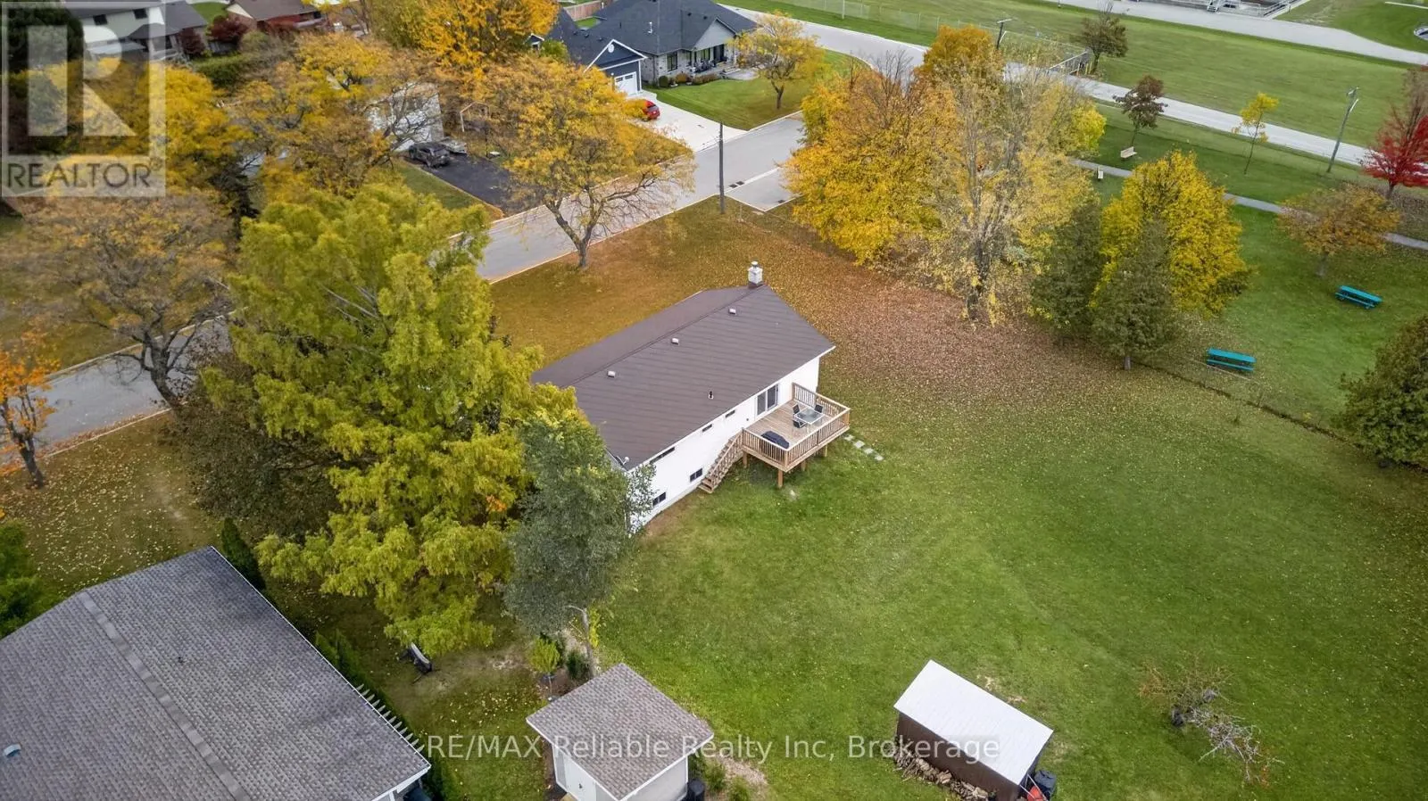 306 LAKESIDE DRIVE