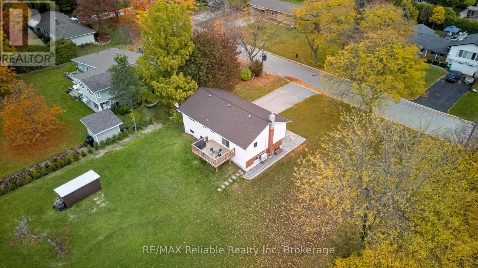 306 LAKESIDE DRIVE