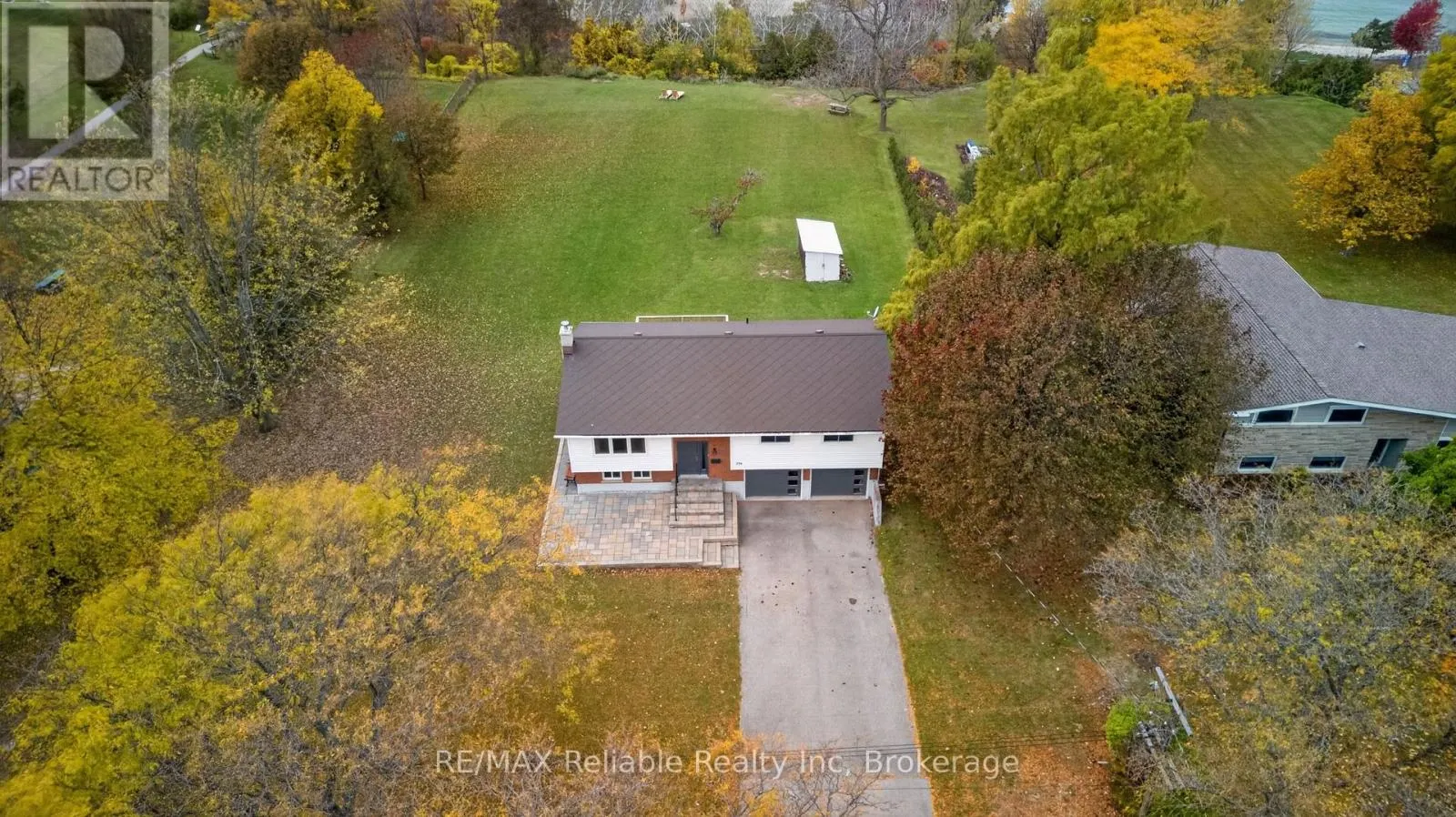 306 LAKESIDE DRIVE