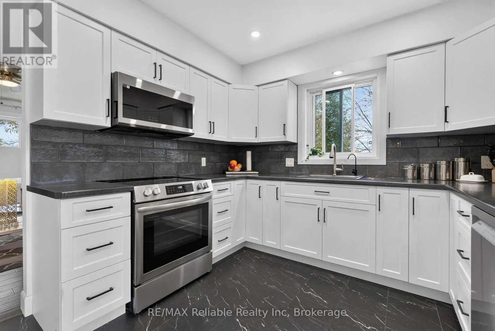 306 LAKESIDE DRIVE