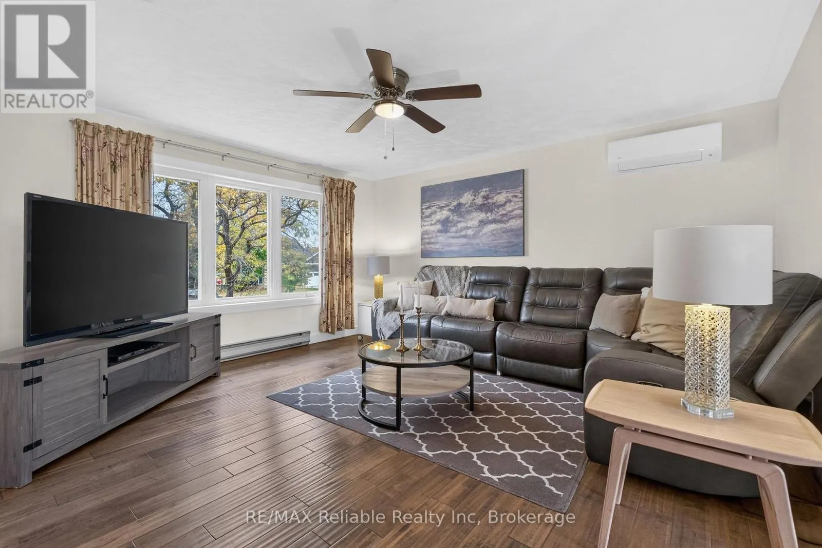 306 LAKESIDE DRIVE