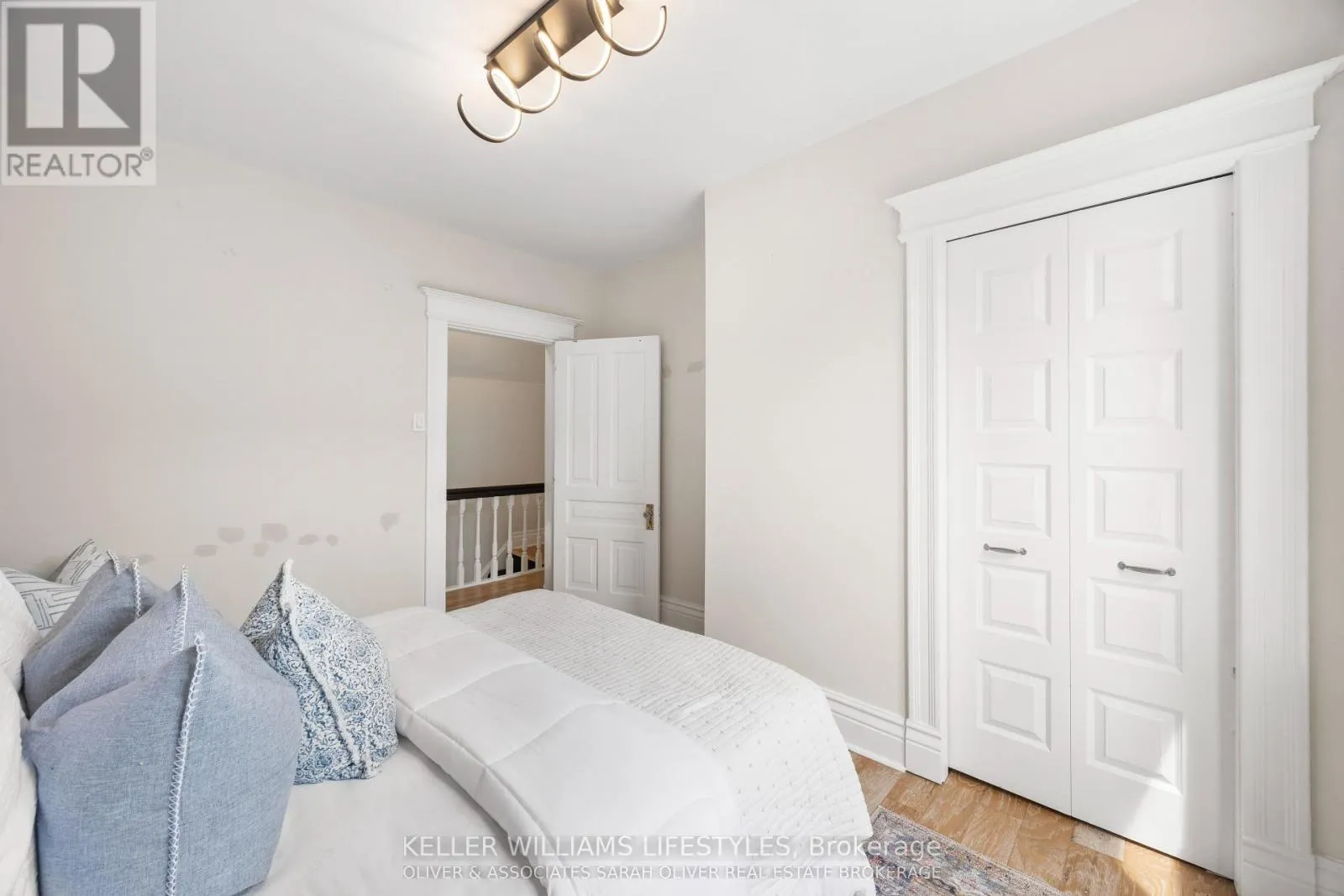 28 RENWICK AVENUE